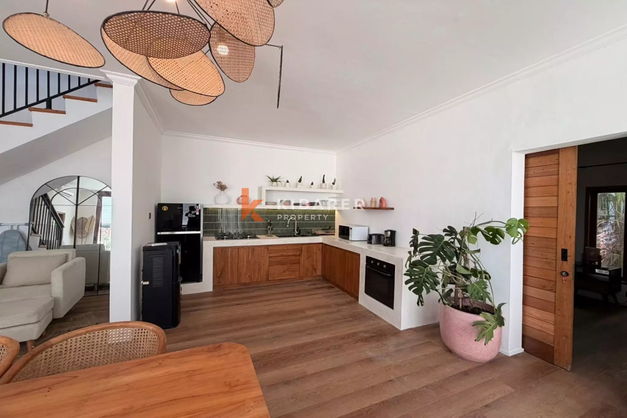 Vila Tamu Tertutup Tiga Kamar Tidur Bergaya Mediterania Di Berawa