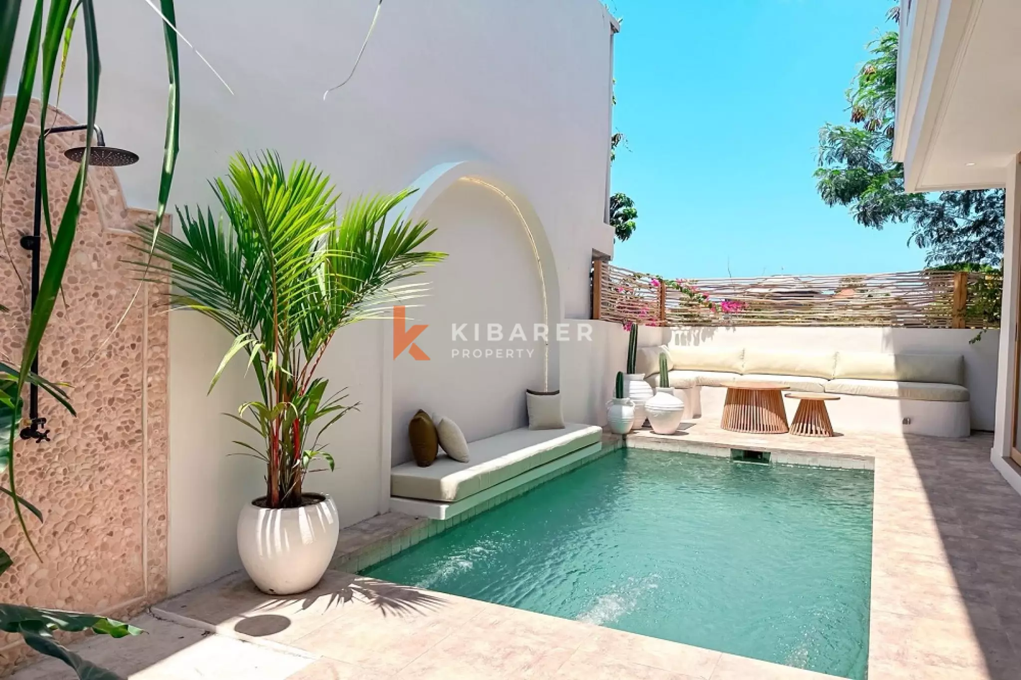 Vila Tamu Tertutup Tiga Kamar Tidur Bergaya Mediterania Di Berawa