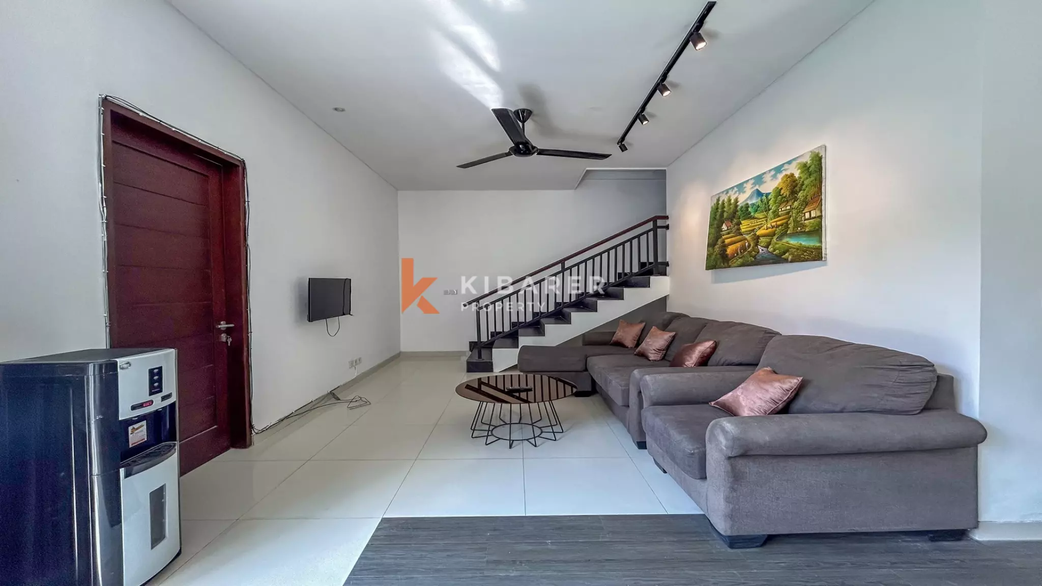 Comfortable Three-Bedroom Villa with Enclosed Living in Berawa