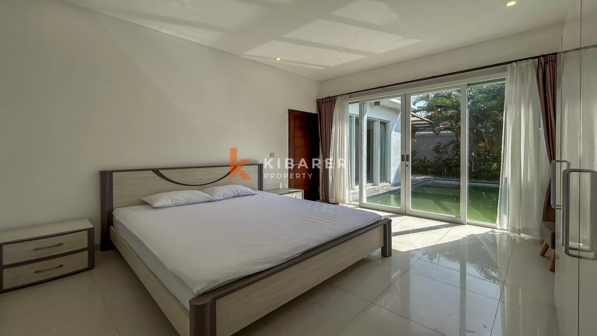 Comfortable Three-Bedroom Villa with Enclosed Living in Berawa