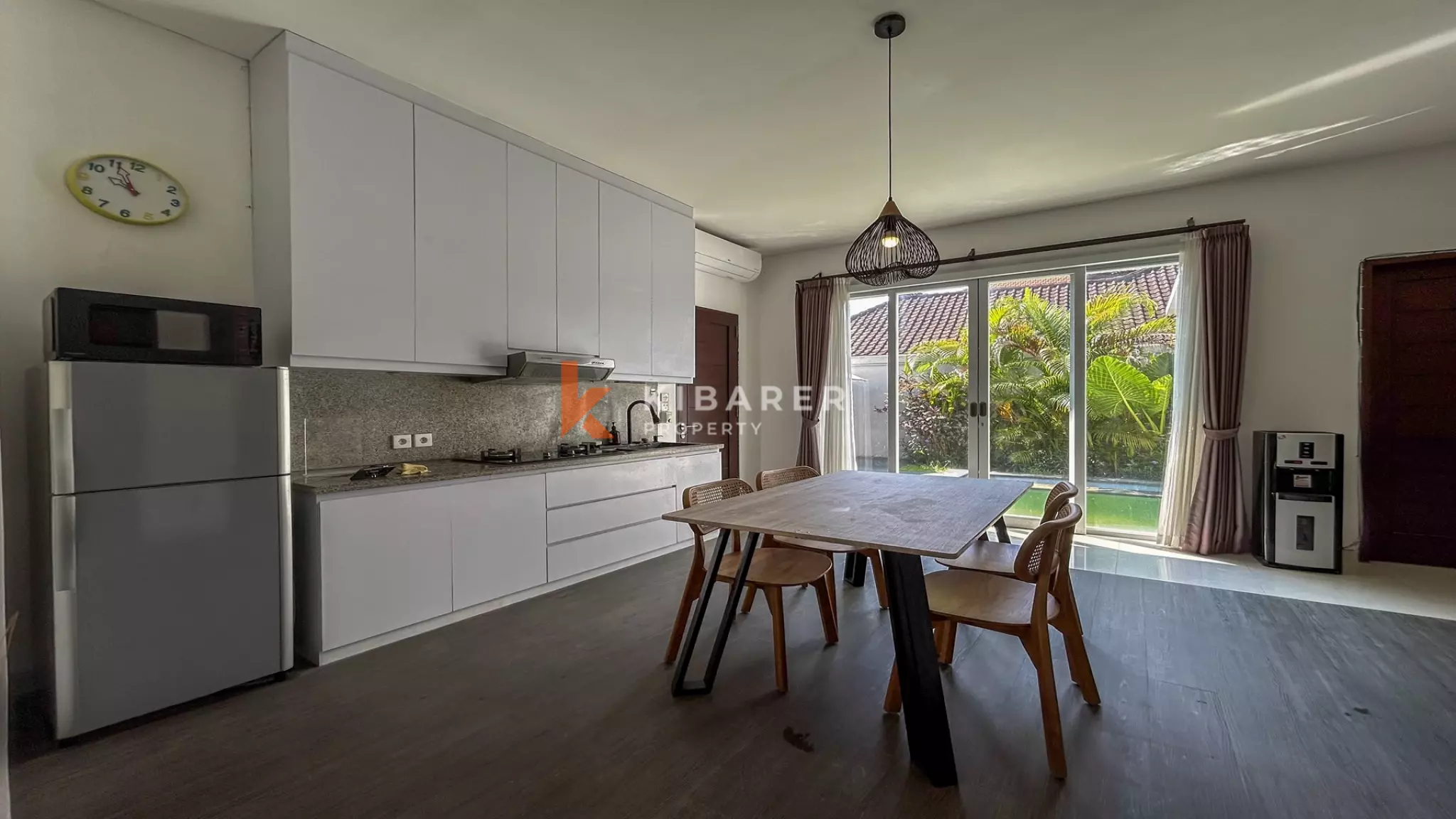 Comfortable Three-Bedroom Villa with Enclosed Living in Berawa