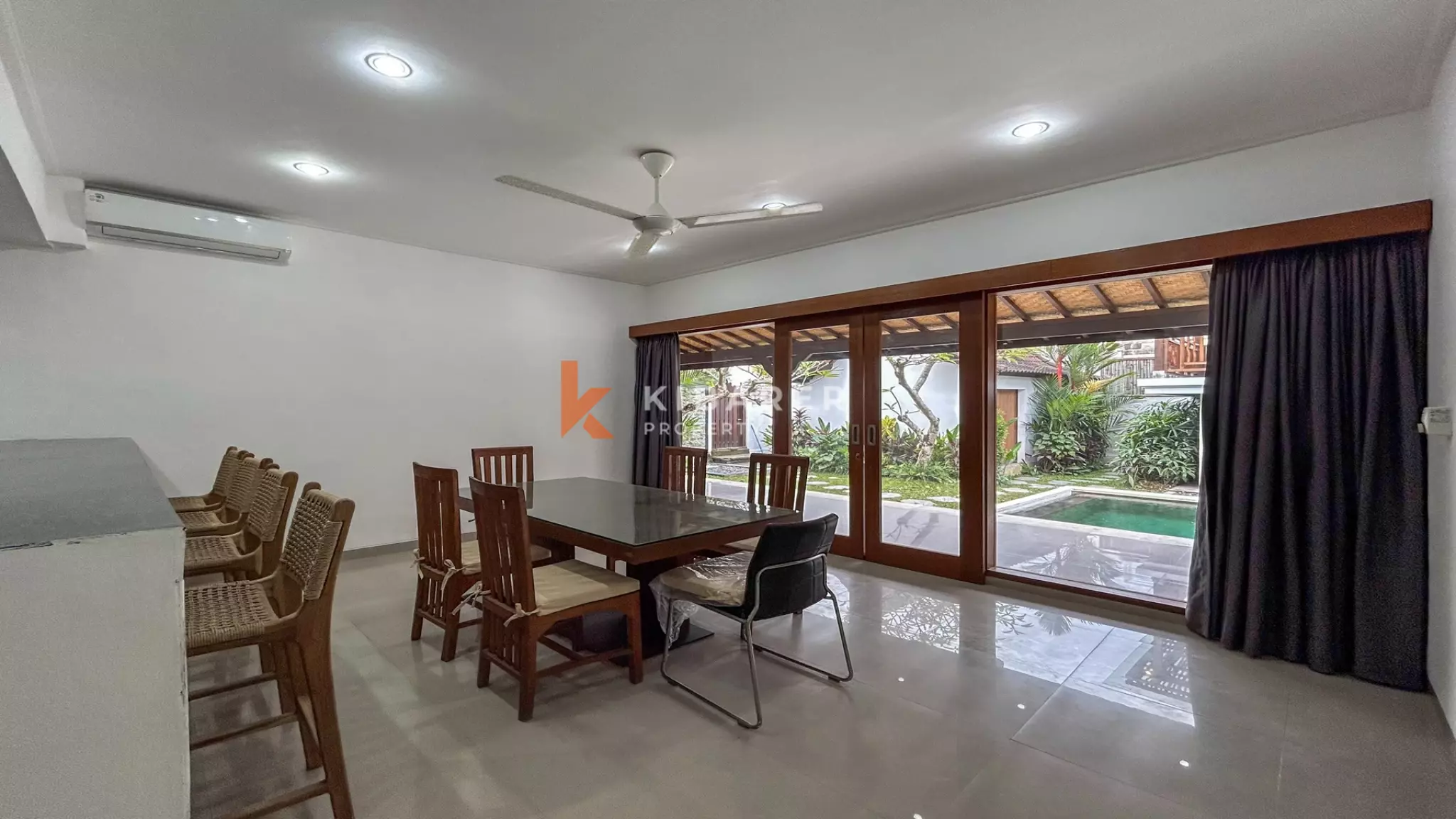 Serene Tropical Three-Bedroom Villa with Spacious Garden and Private Pool in Cemagi