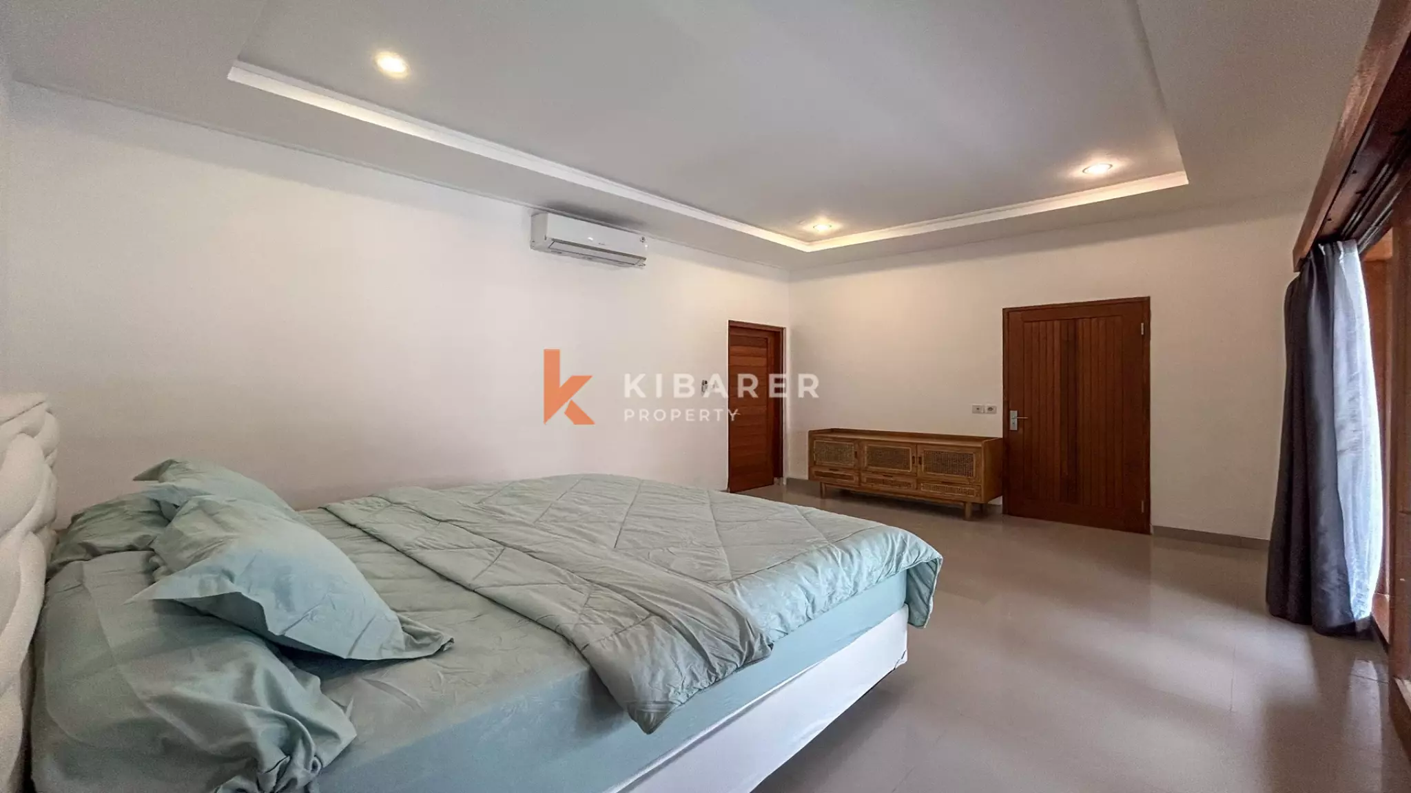 Serene Tropical Three-Bedroom Villa with Spacious Garden and Private Pool in Cemagi