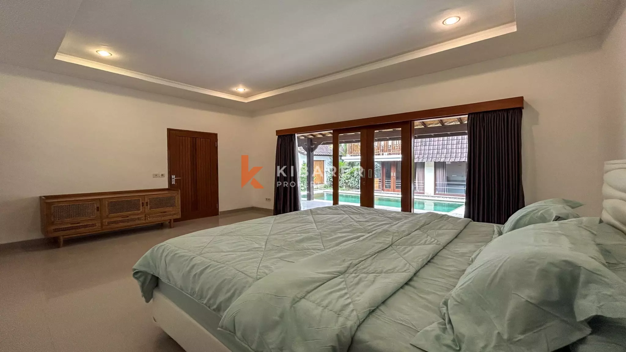 Serene Tropical Three-Bedroom Villa with Spacious Garden and Private Pool in Cemagi