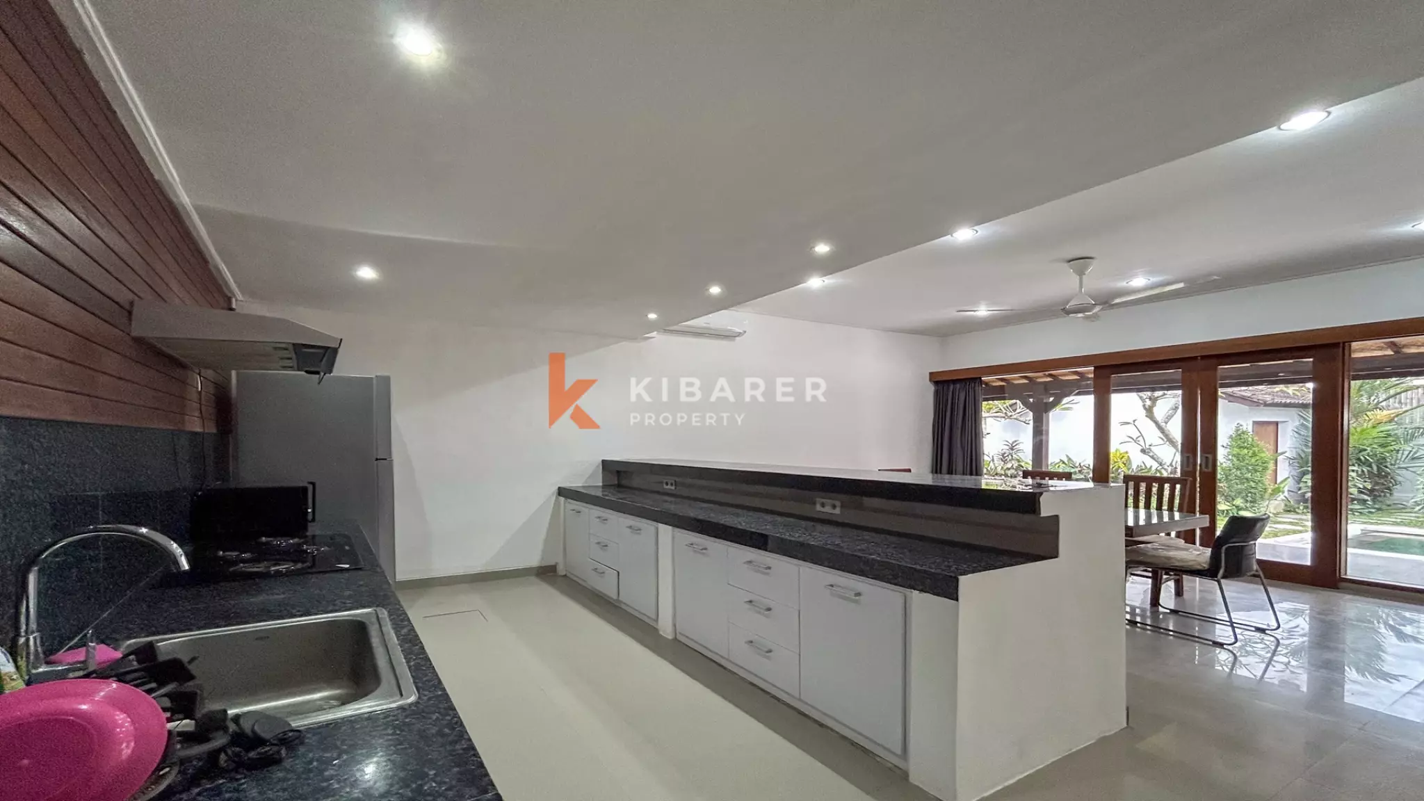 Serene Tropical Three-Bedroom Villa with Spacious Garden and Private Pool in Cemagi