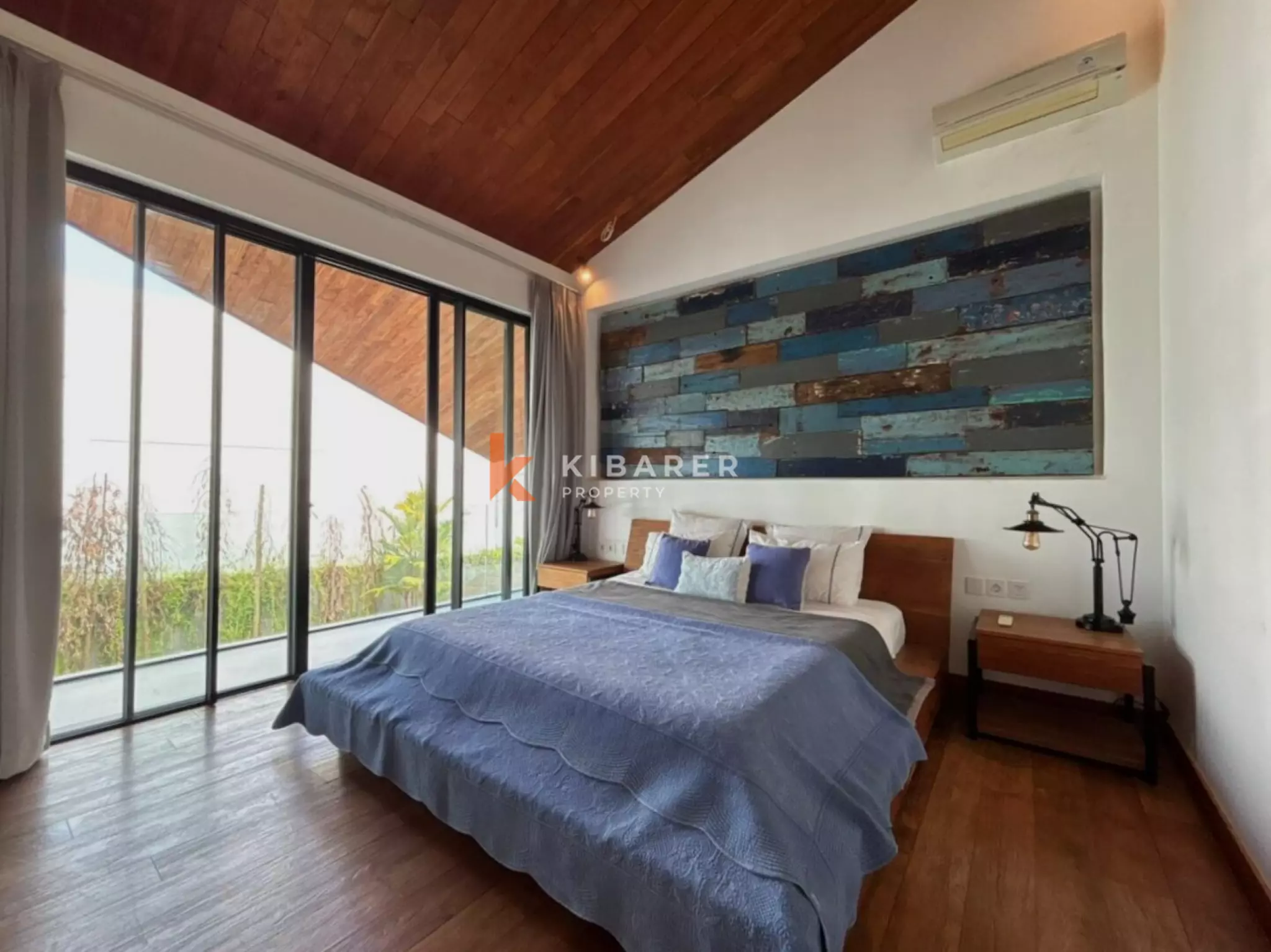 Modern Elegant Three Bedroom Villa with Mezzanine Retreat Overlooking Rice Fields in Cemagi