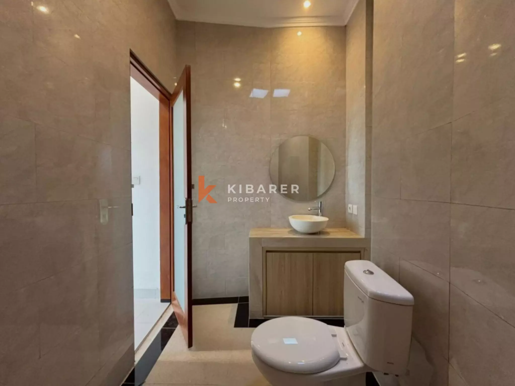 Villa abordable de 3 chambres non meublée à Kerobokan