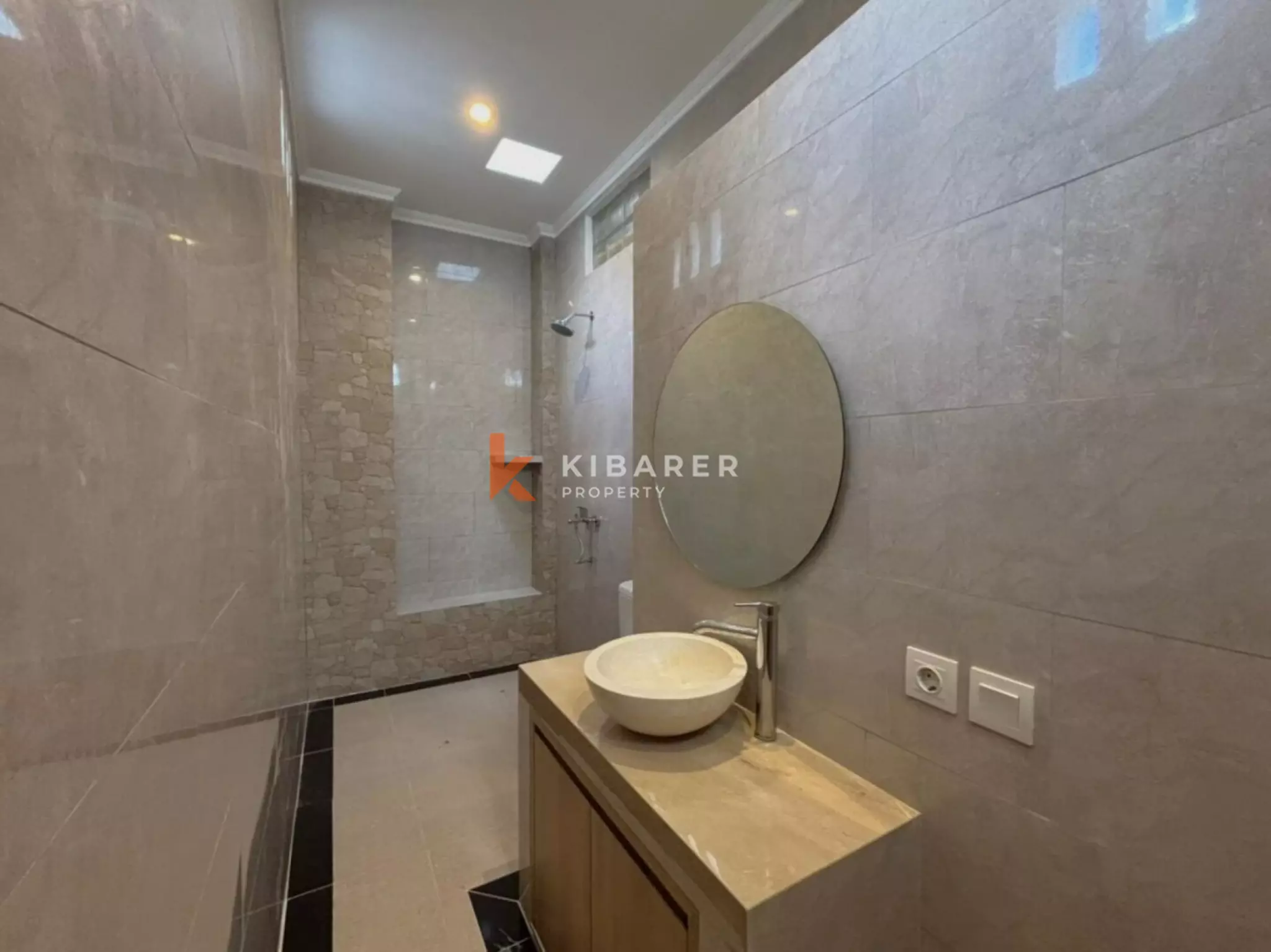 Villa abordable de 3 chambres non meublée à Kerobokan