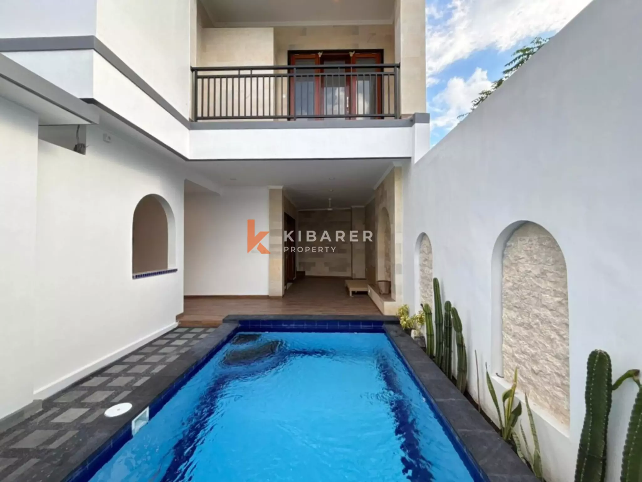 Villa abordable de 3 chambres non meublée à Kerobokan