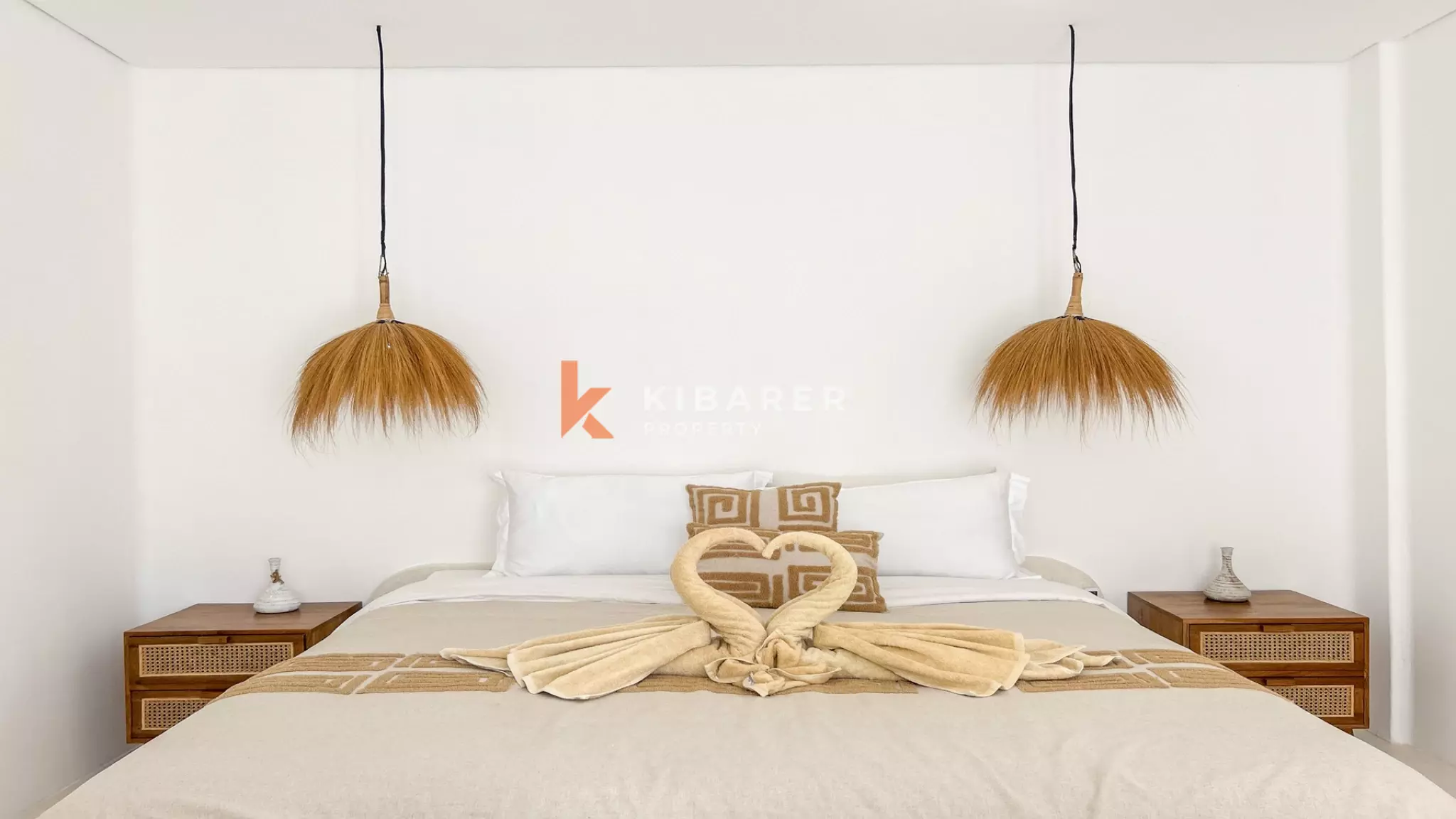 Mediterranean-Style Two-Bedroom Villa with Rooftop and Pool in Canggu