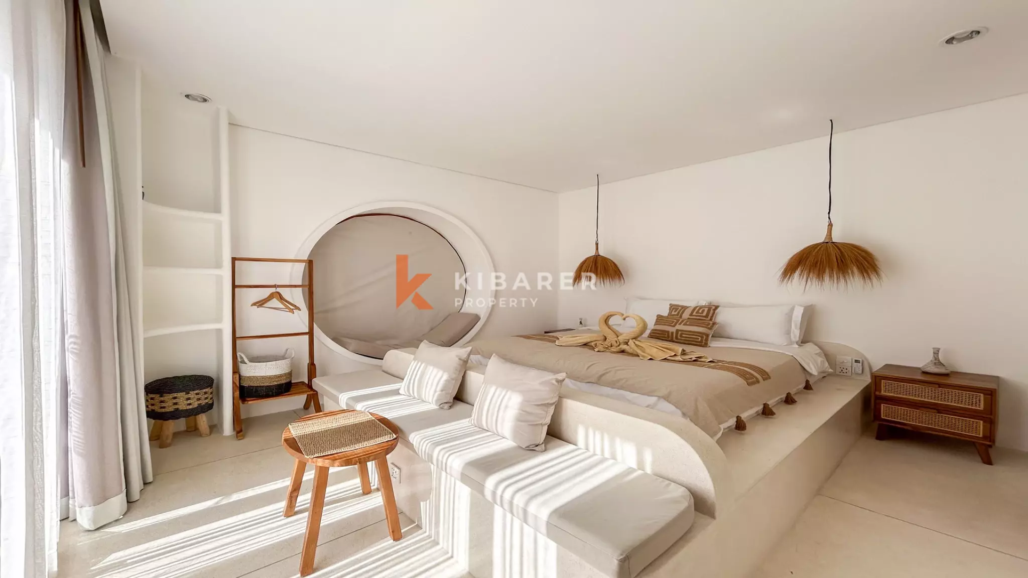 Mediterranean-Style Two-Bedroom Villa with Rooftop and Pool in Canggu