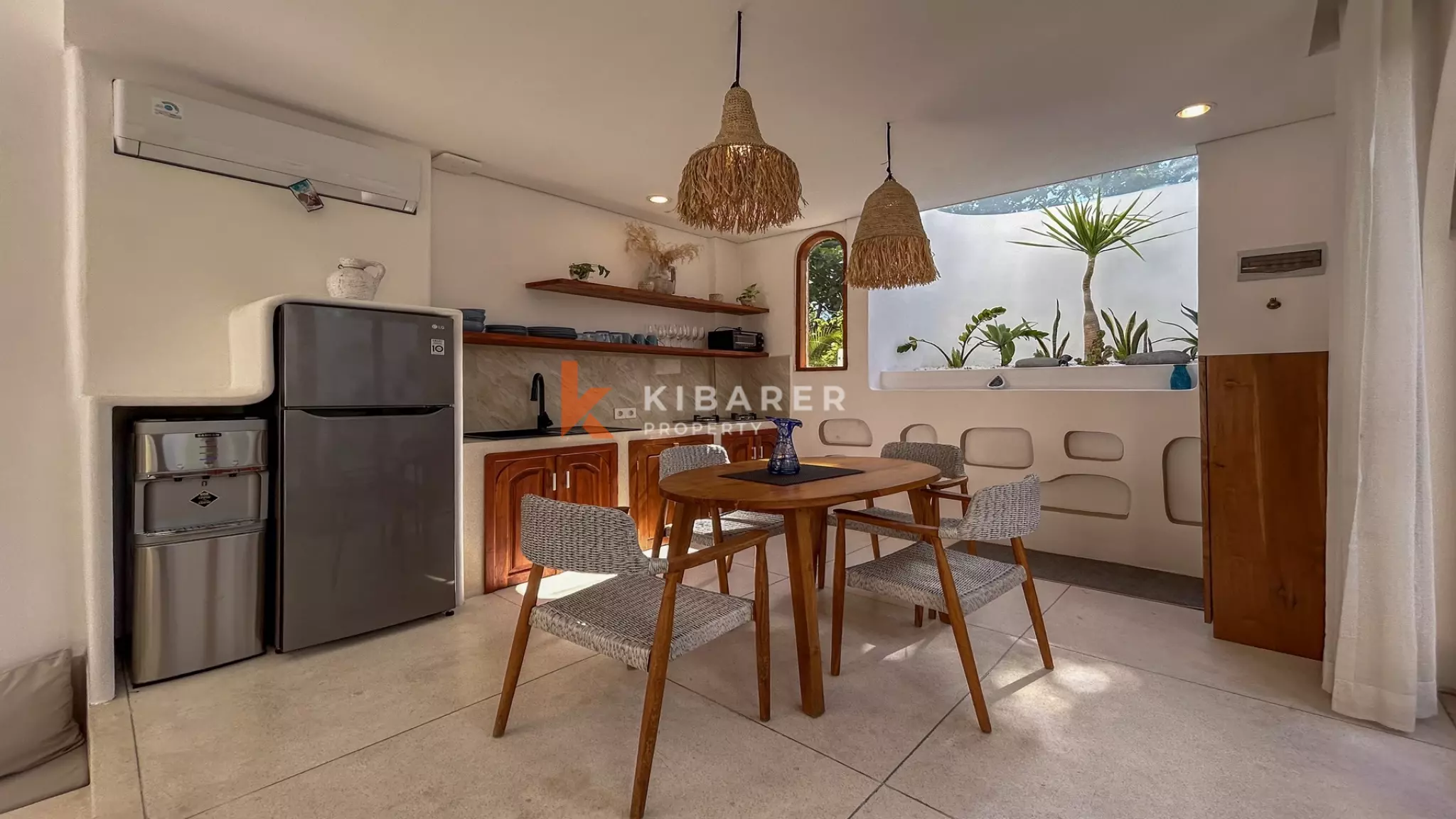 Mediterranean-Style Two-Bedroom Villa with Rooftop and Pool in Canggu