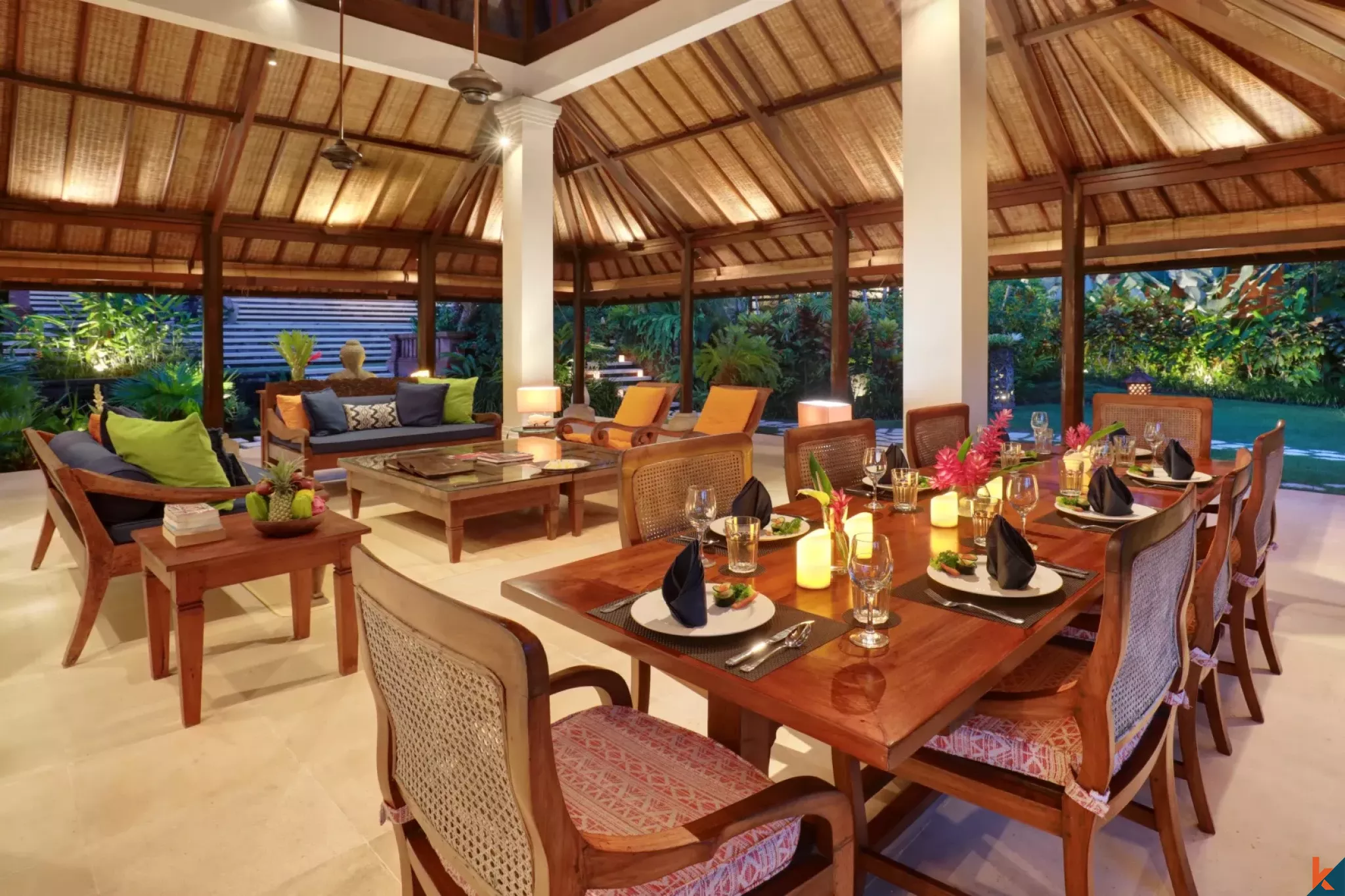 Gorgeous Four Bedroom Freehold Real Estate with Traditional Influences in Pererenan