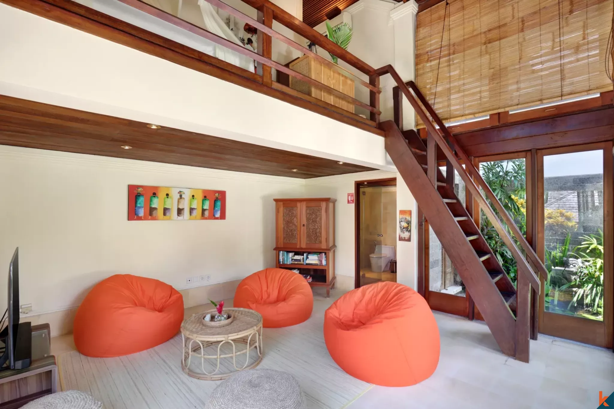Gorgeous Four Bedroom Freehold Real Estate with Traditional Influences in Pererenan