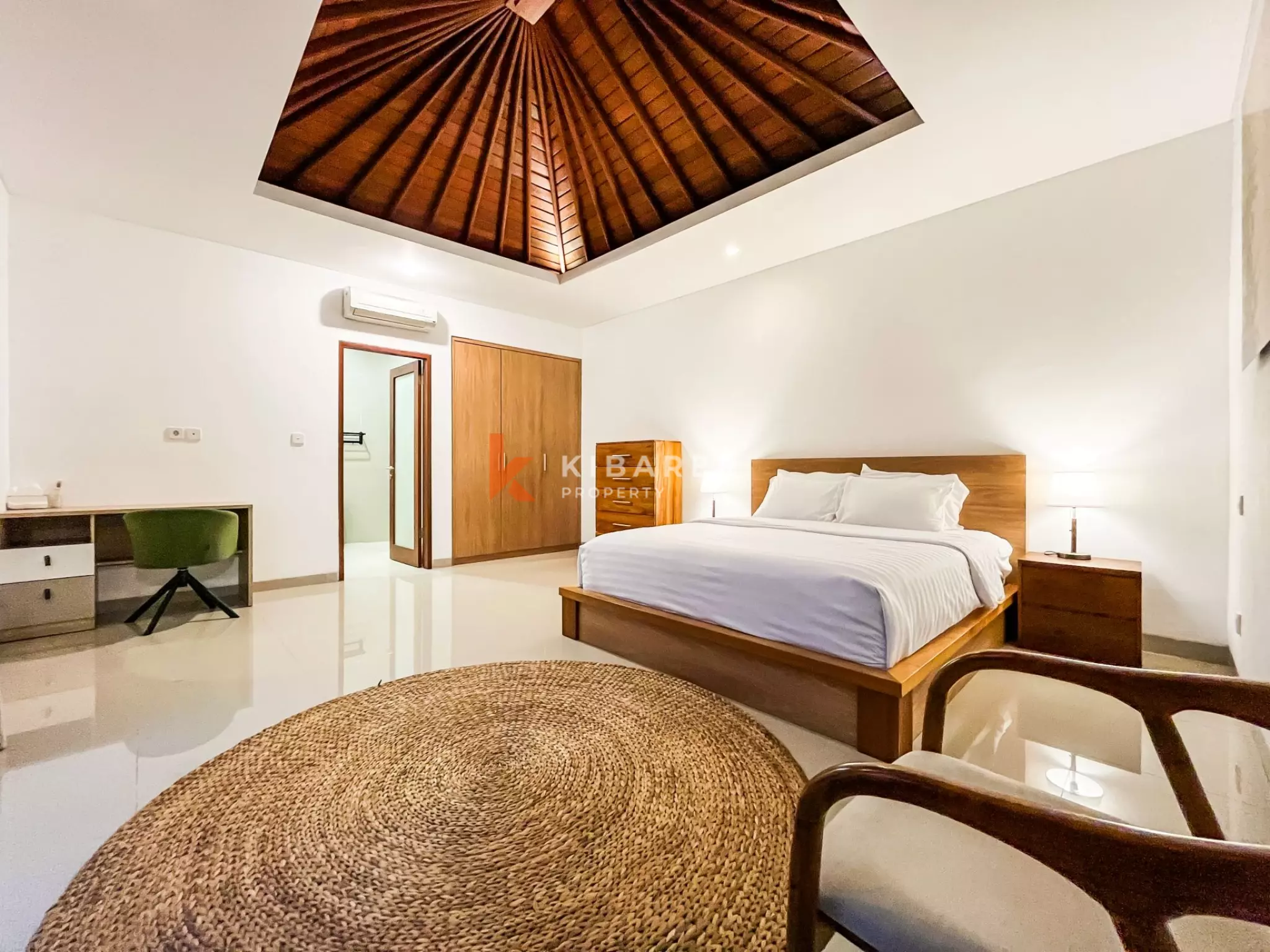 Villa confortable de trois chambres près de la plage de Berawa