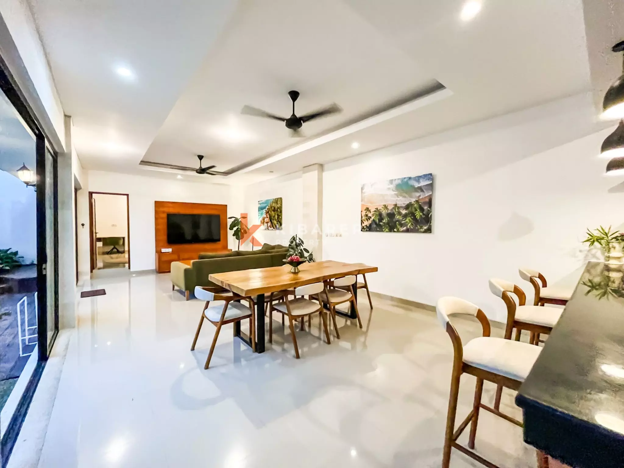 Villa confortable de trois chambres près de la plage de Berawa