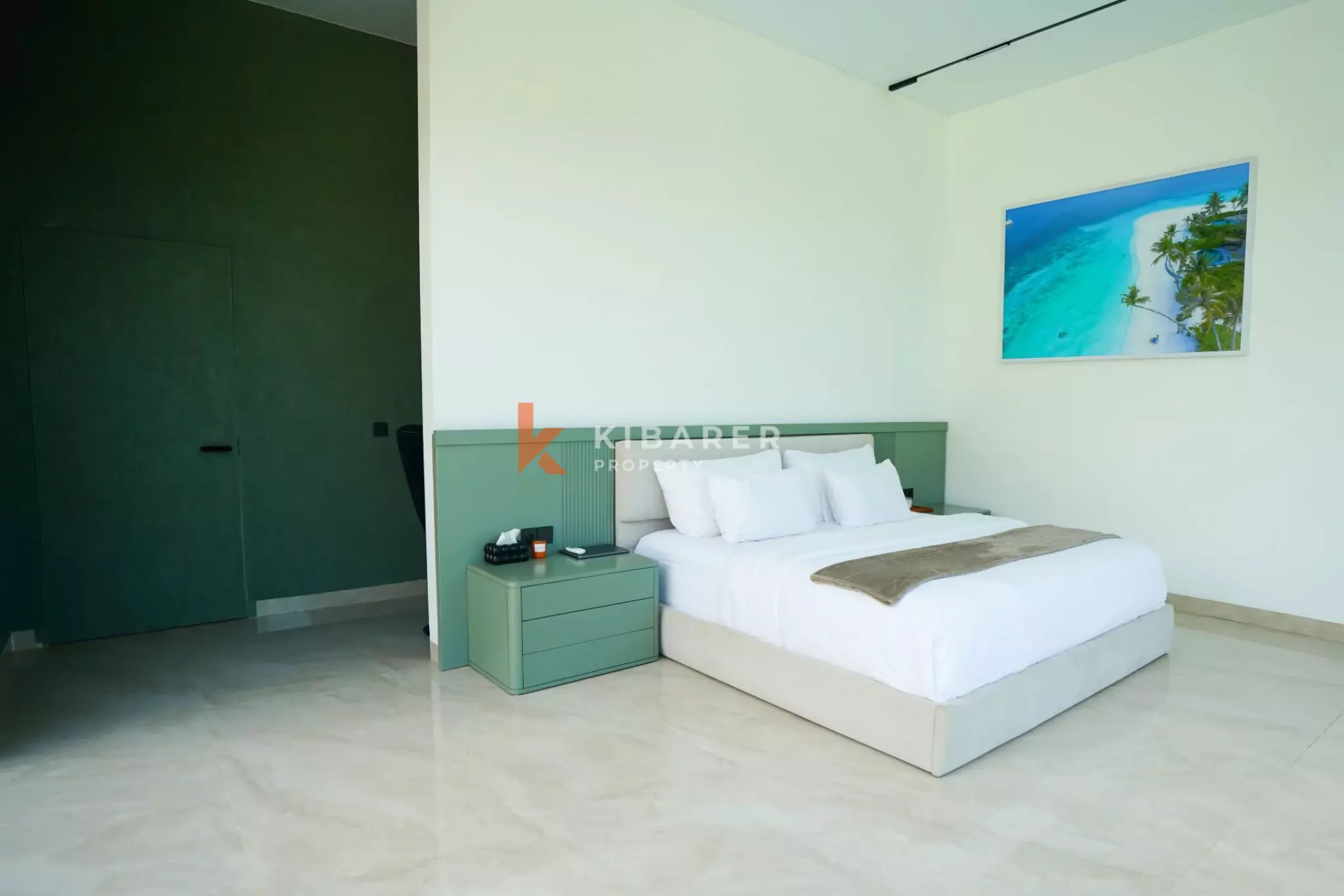 Luxe Four Bedroom Villa with Scenic Rooftop in Canggu (Minimum 3 Months)