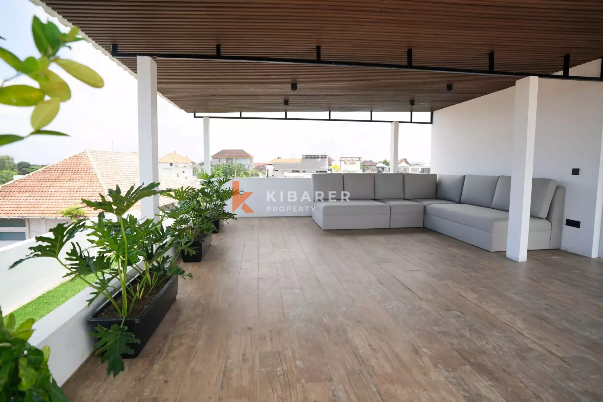 Luxe Four Bedroom Villa with Scenic Rooftop in Canggu (Minimum 3 Months)