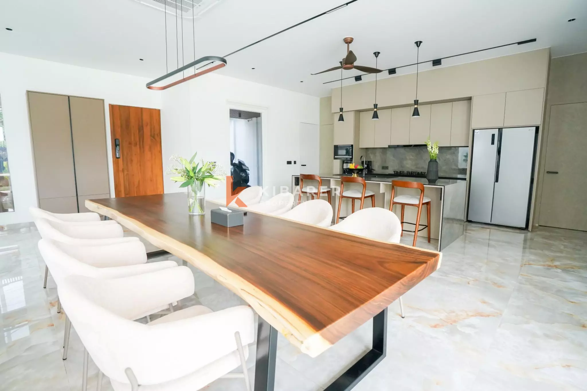 Luxe Four Bedroom Villa with Scenic Rooftop in Canggu (Minimum 3 Months)