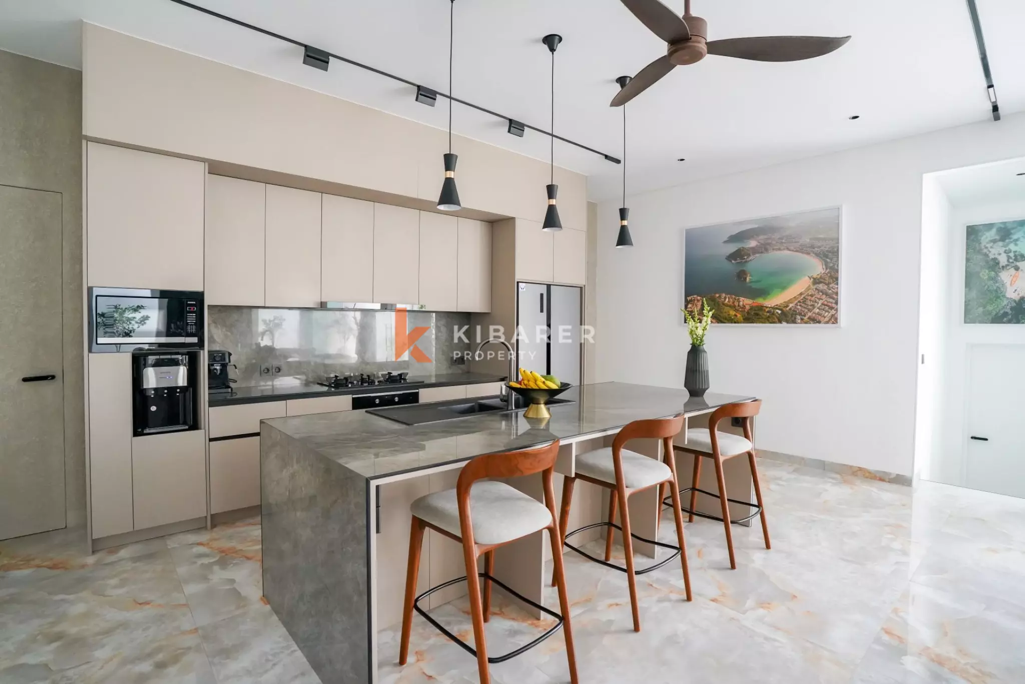 Luxe Four Bedroom Villa with Scenic Rooftop in Canggu (Minimum 3 Months)