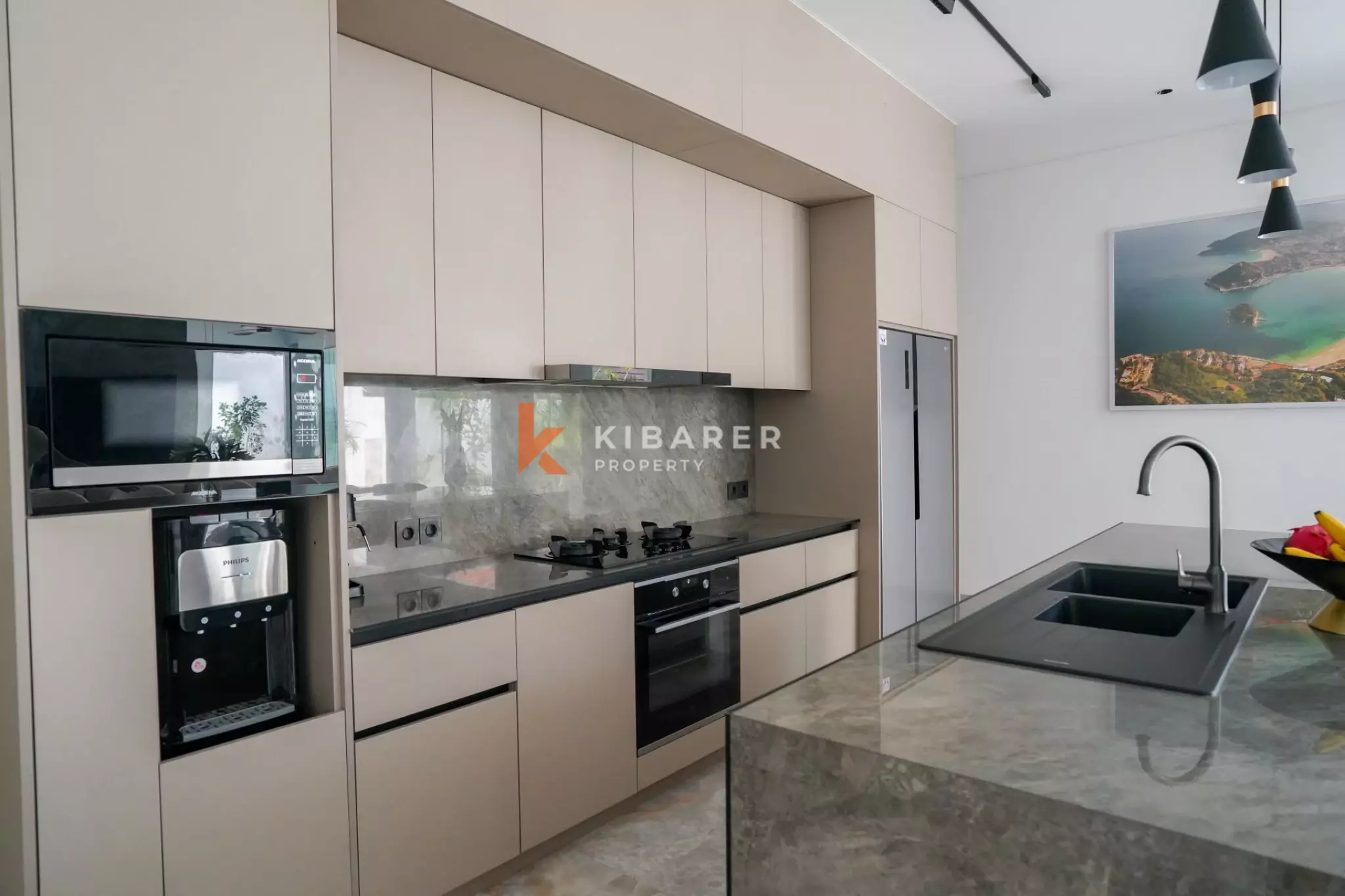 Luxe Four Bedroom Villa with Scenic Rooftop in Canggu (Minimum 3 Months)