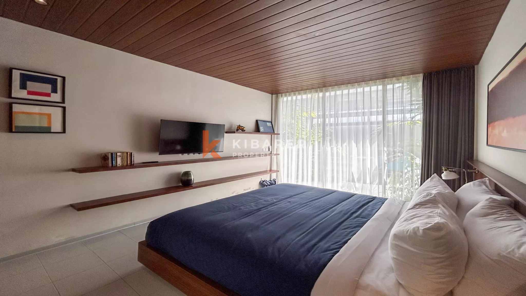 Modern Minimalist Villa with Private Pool and Open Living Spaces in Canggu