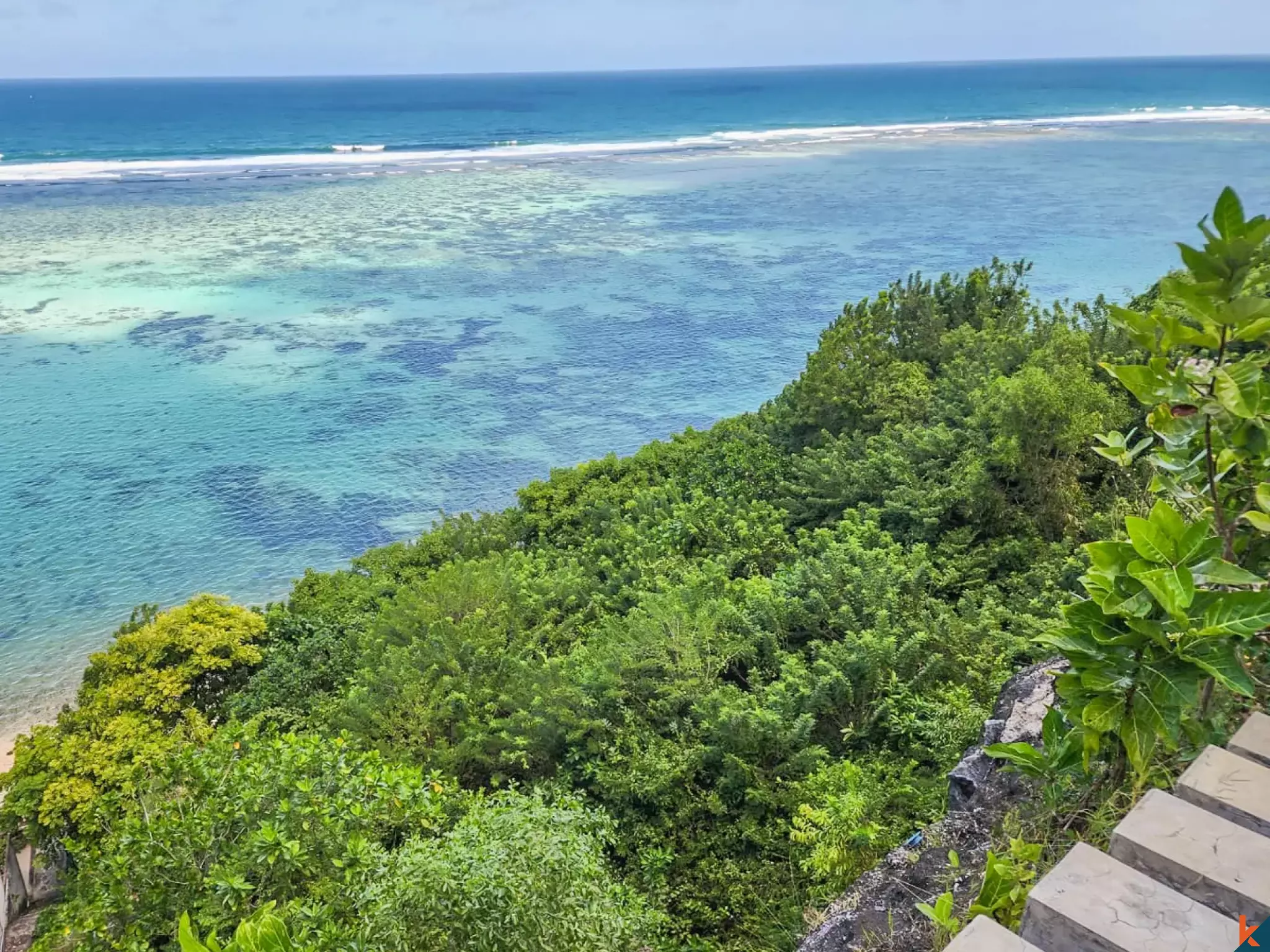 Terrain en pleine propriété en bord de mer avec vue imprenable à Pandawa - Nusa Dua