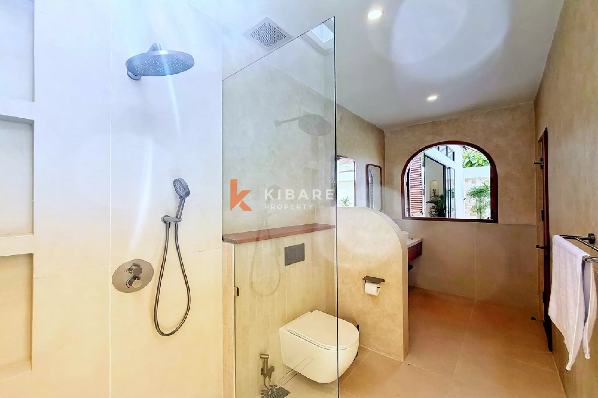 Rare Single-Level Four-Bedrooms Luxury Villa in Side Canggu (AVAILABLE MID FEB 2026)