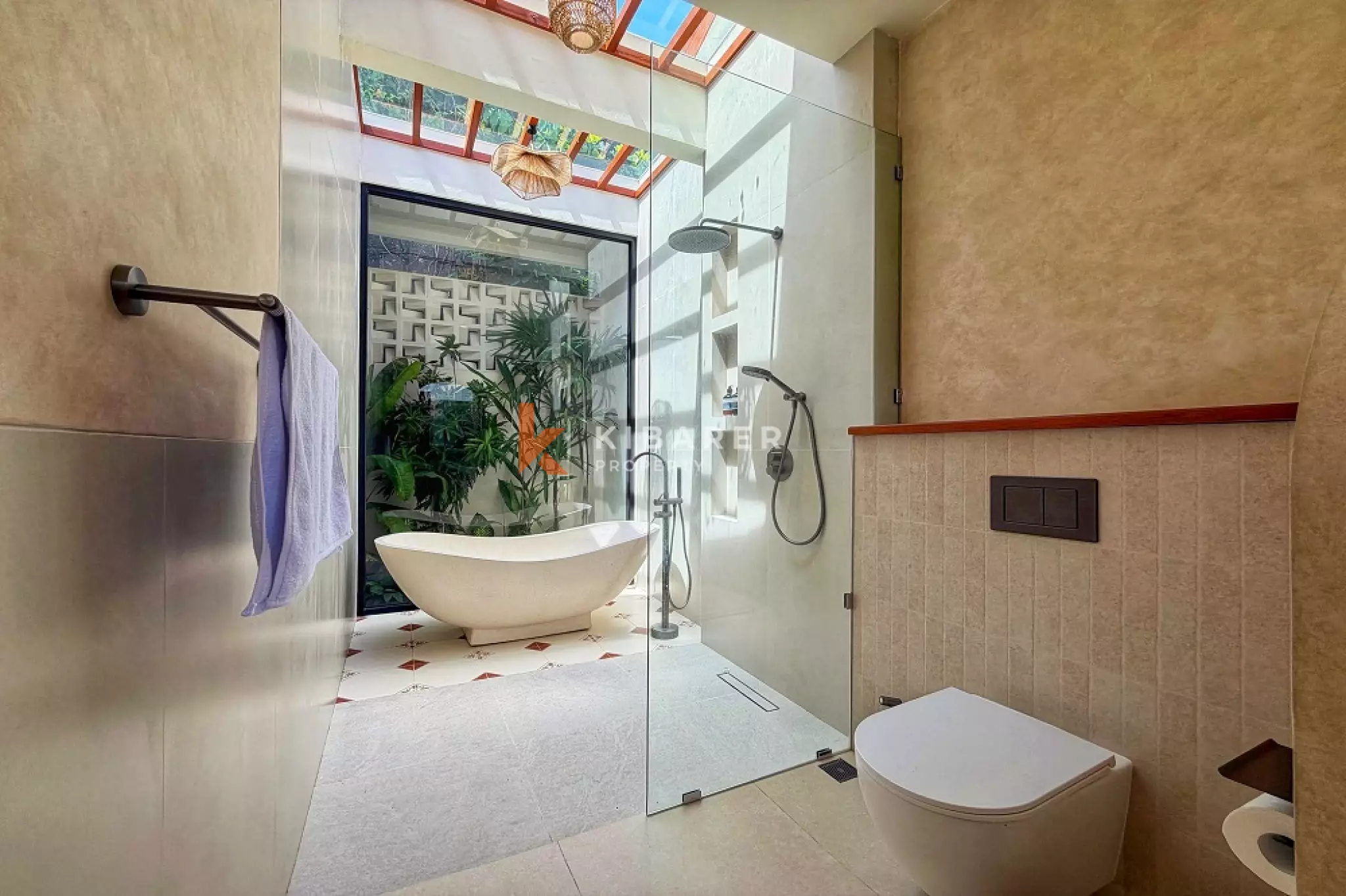 Rare Single-Level Four-Bedrooms Luxury Villa in Side Canggu (AVAILABLE MID FEB 2026)