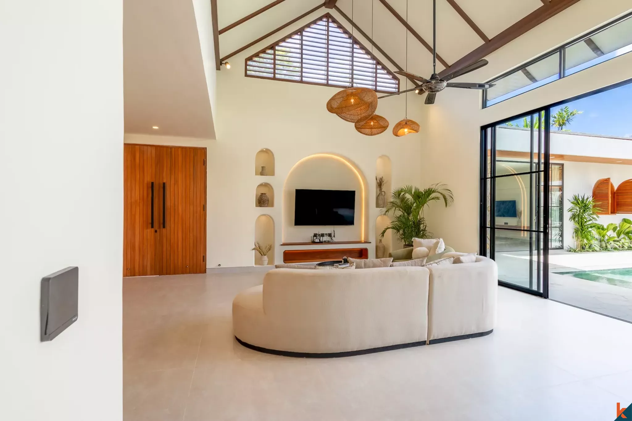 Brand New Four Bedroom Leasehold Tropical Style Villa in Tibubeneng