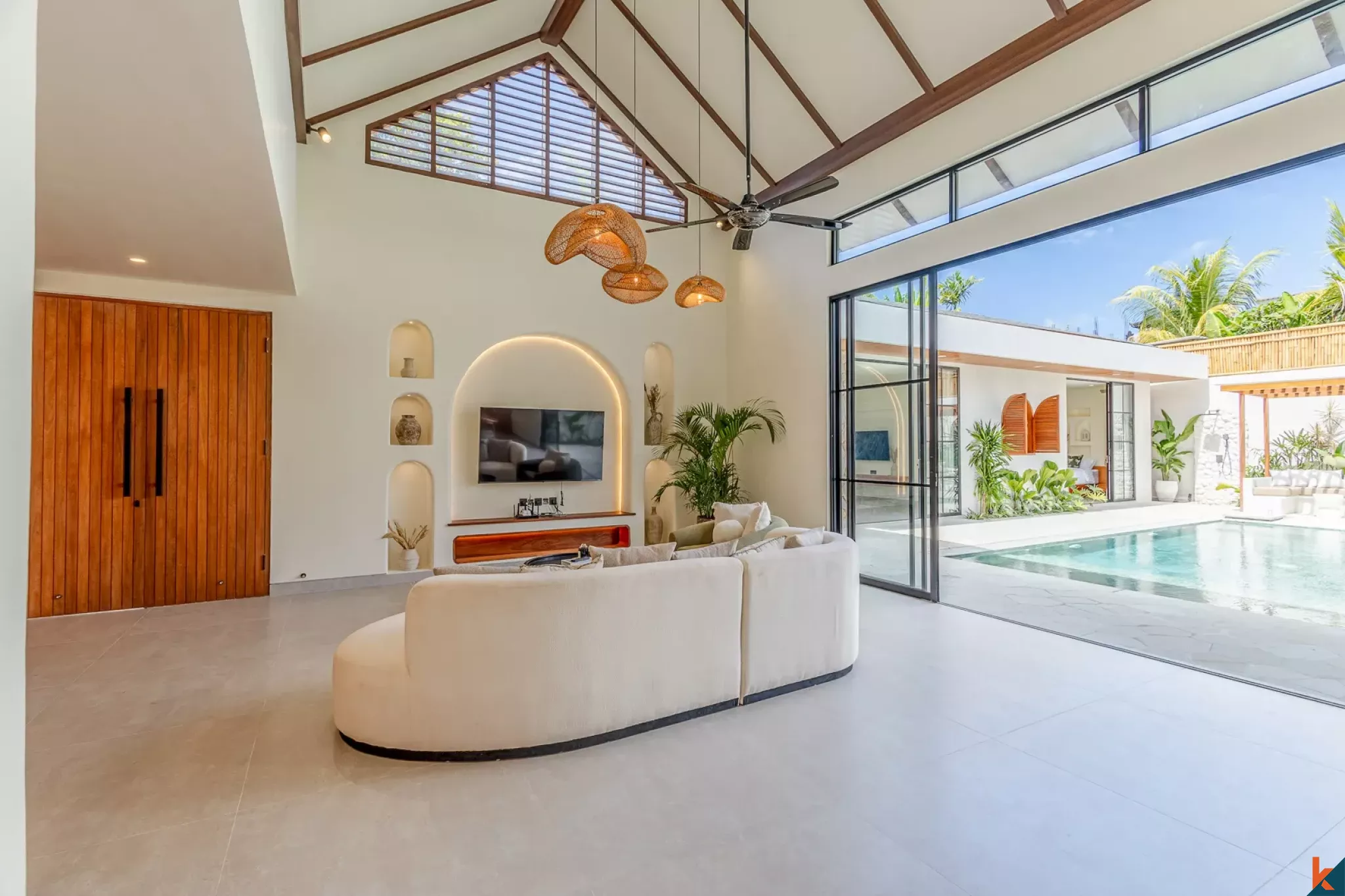 Brand New Four Bedroom Leasehold Tropical Style Villa in Tibubeneng