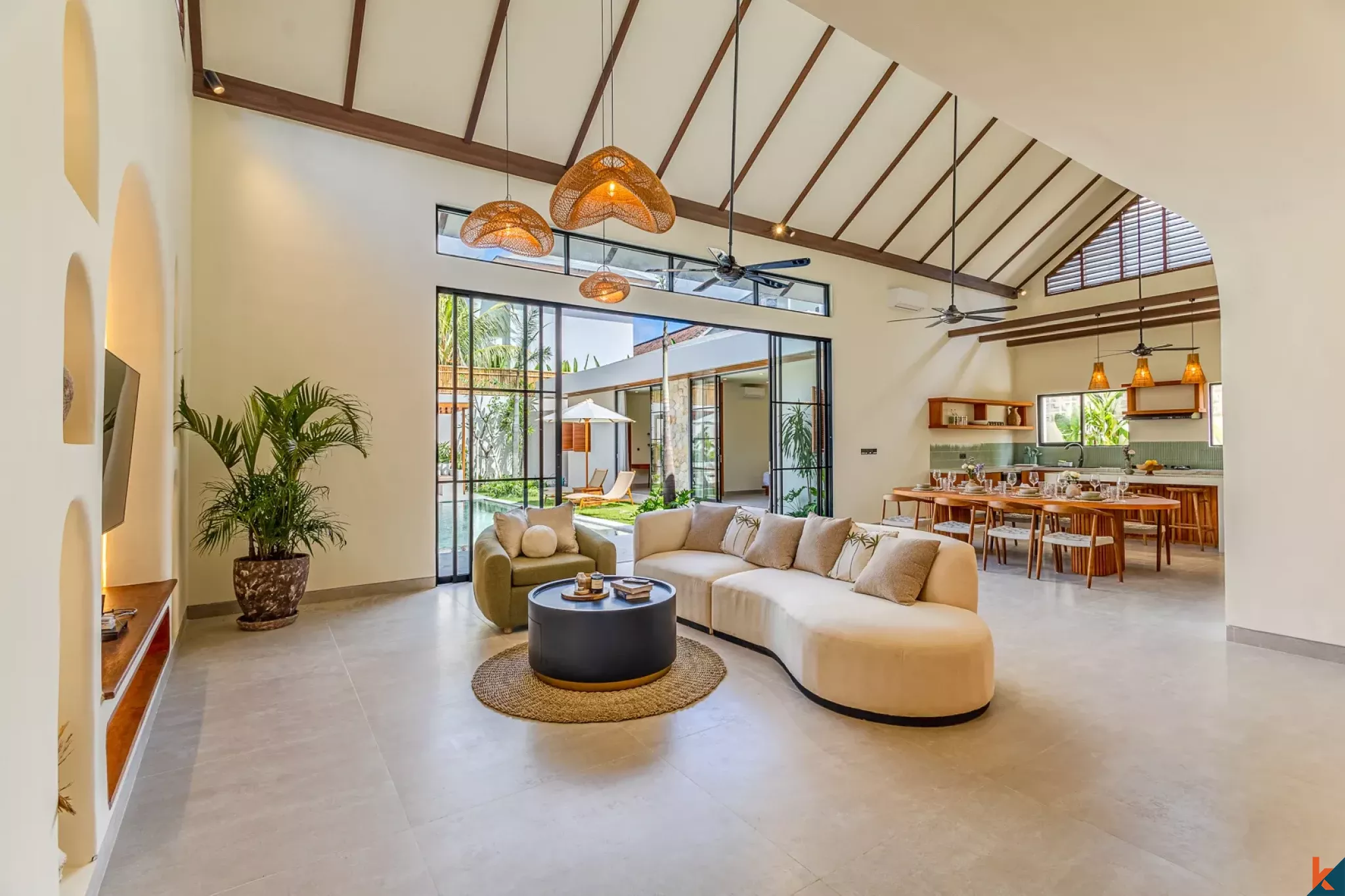 Brand New Four Bedroom Leasehold Tropical Style Villa in Tibubeneng