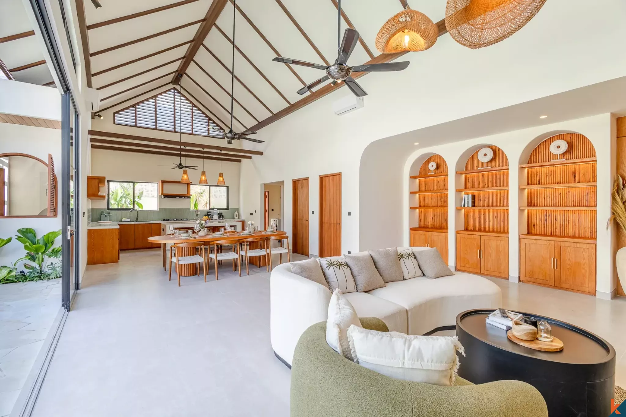 Brand New Four Bedroom Leasehold Tropical Style Villa in Tibubeneng