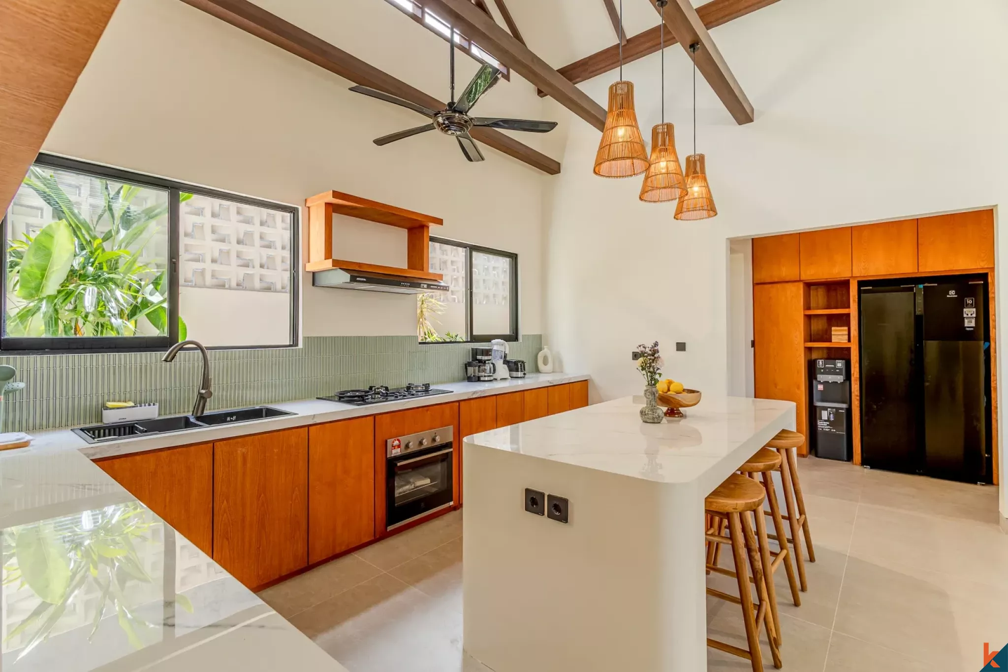 Brand New Four Bedroom Leasehold Tropical Style Villa in Tibubeneng