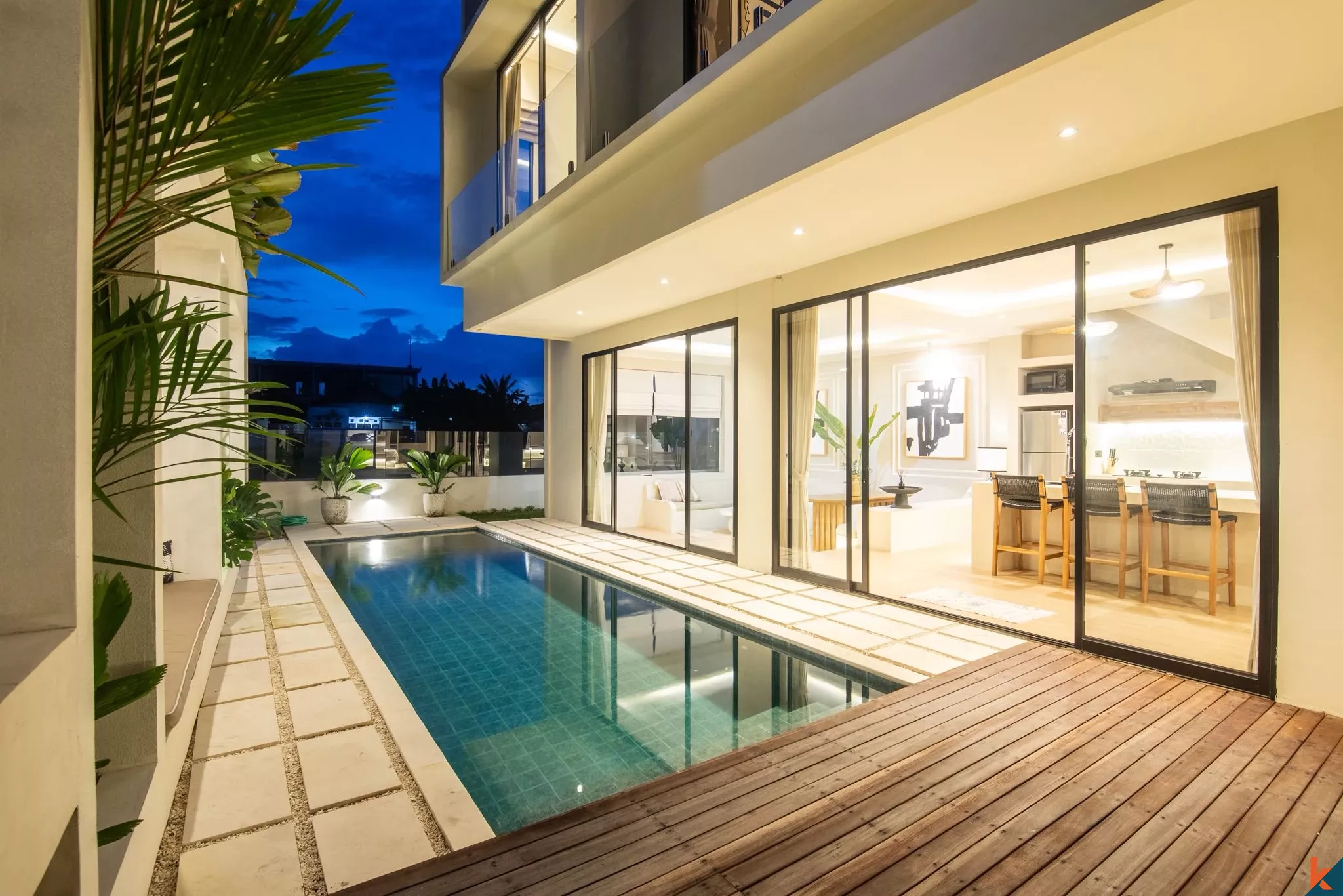 Luxury 4-Bedroom Villa with Private Pool & Stunning Rice Field Views in Tibubeneng