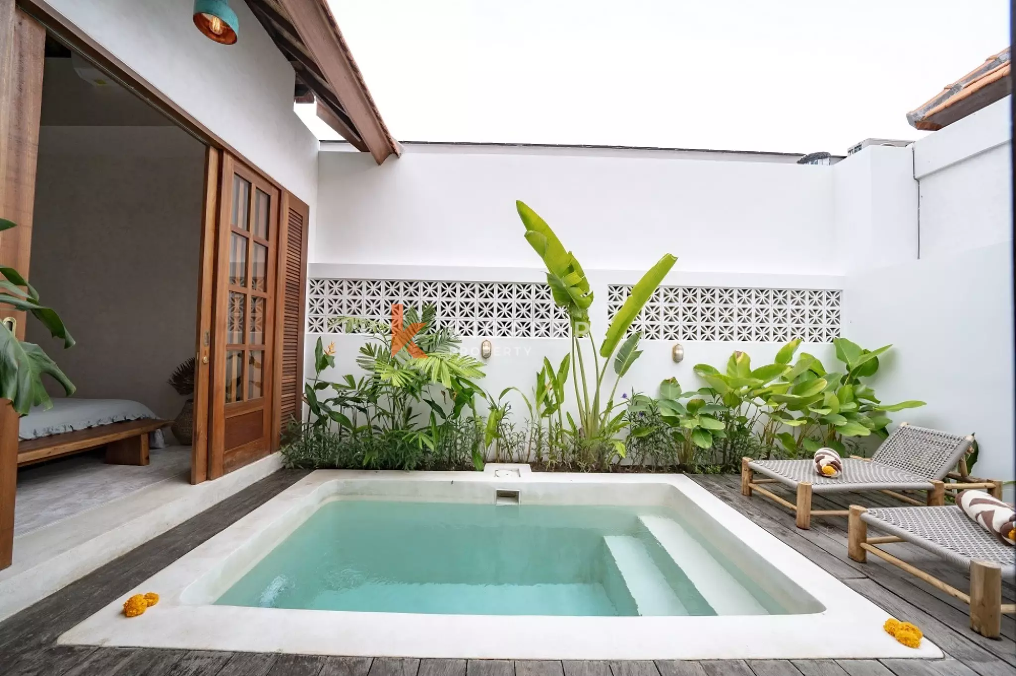 Charming One-Bedroom Enclosed Villa in Kedungu