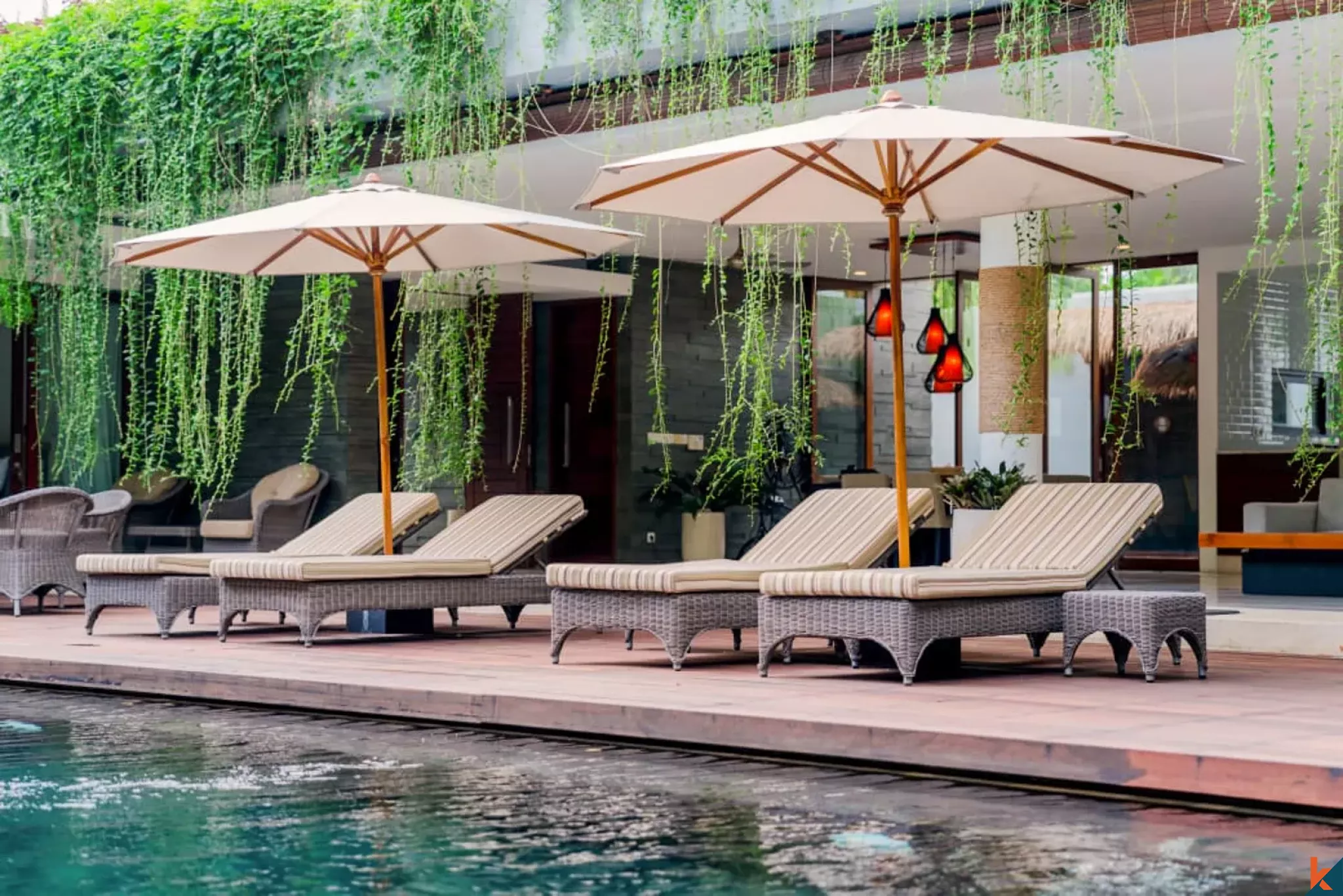 Rumah Mewah Lima Kamar Tidur Hak Milik di Tanah Lot yang Tenang - Nyanyi