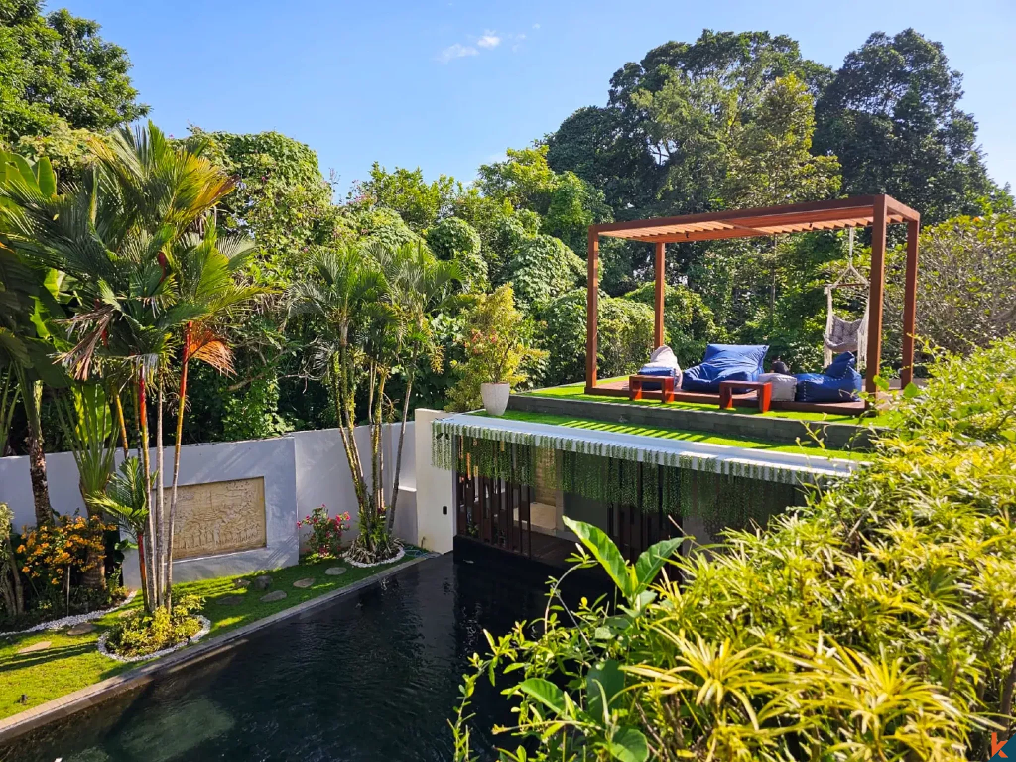 Rumah Mewah Lima Kamar Tidur Hak Milik di Tanah Lot yang Tenang - Nyanyi