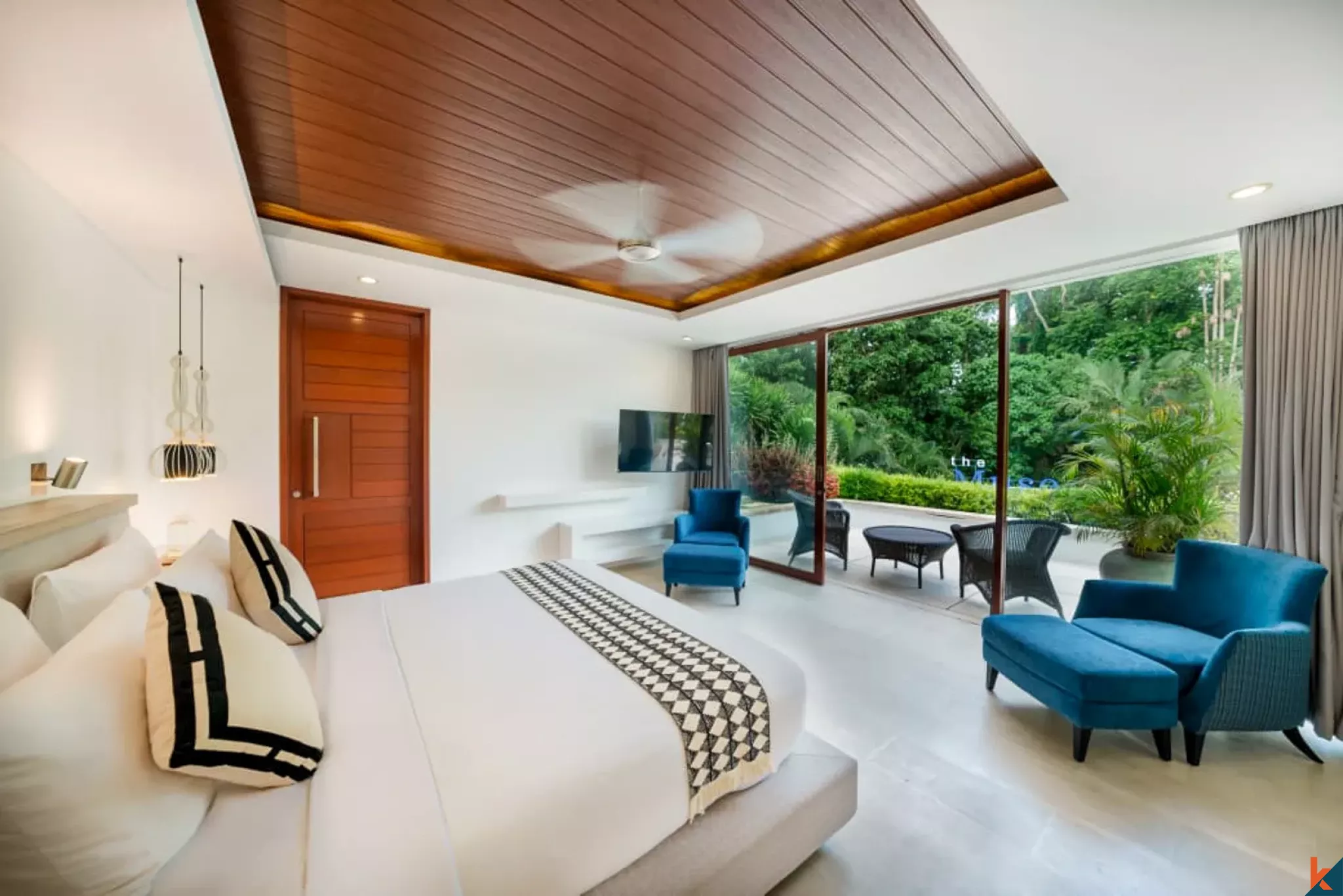 Rumah Mewah Lima Kamar Tidur Hak Milik di Tanah Lot yang Tenang - Nyanyi