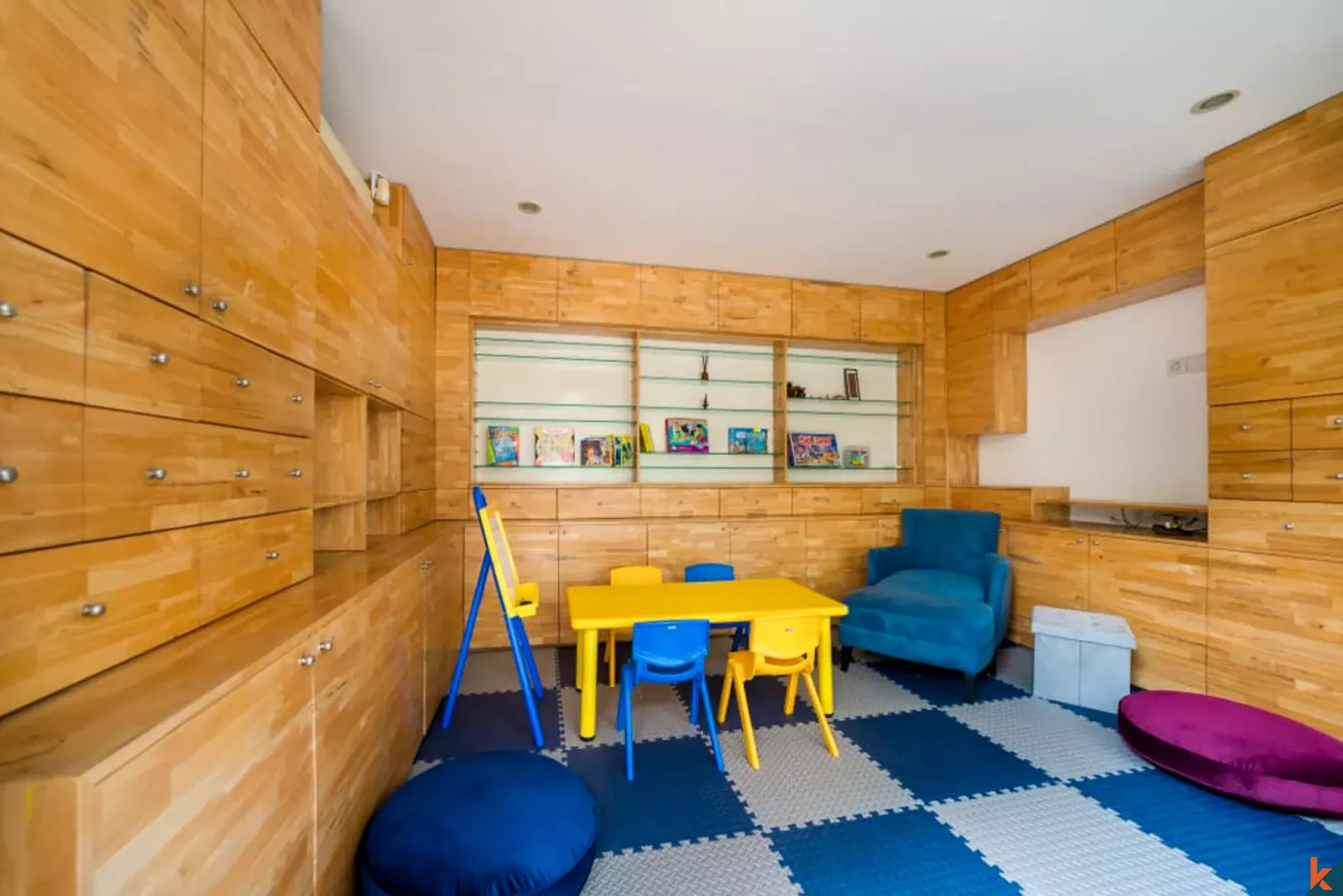 Rumah Mewah Lima Kamar Tidur Hak Milik di Tanah Lot yang Tenang - Nyanyi