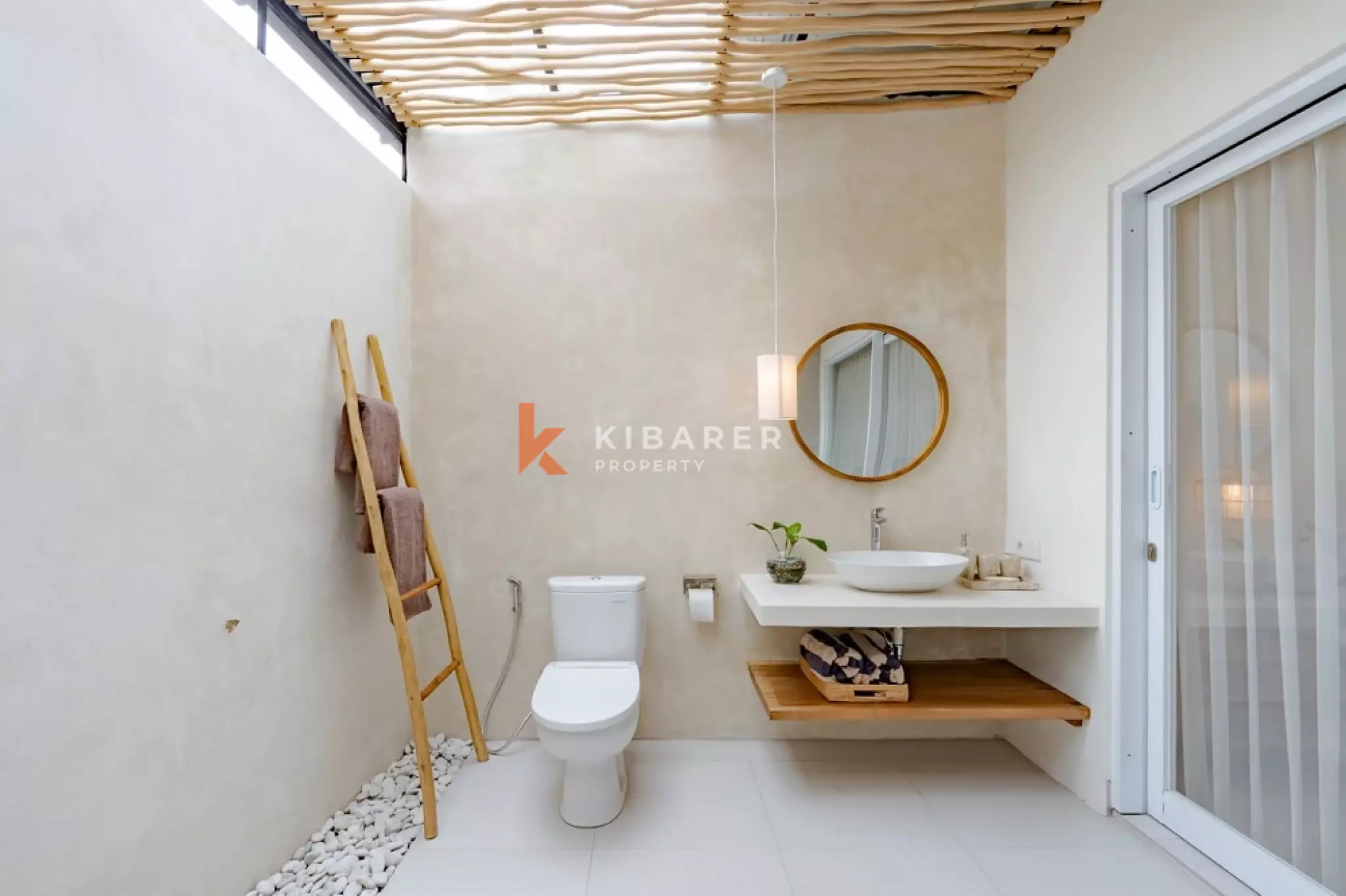 Spacious Three-Bedrooms Villa With Pool in Berawa