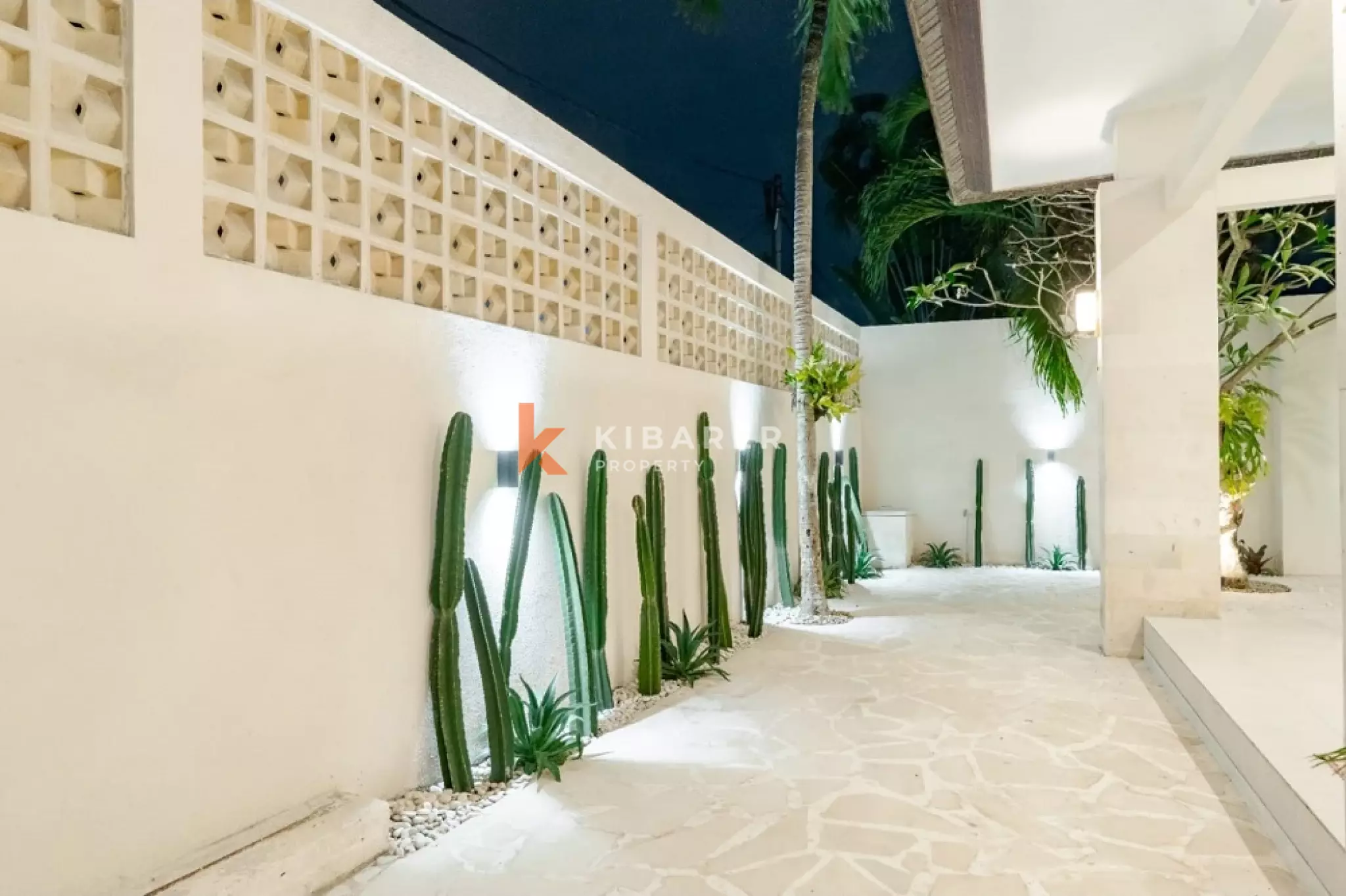 Spacious Three-Bedrooms Villa With Pool in Berawa