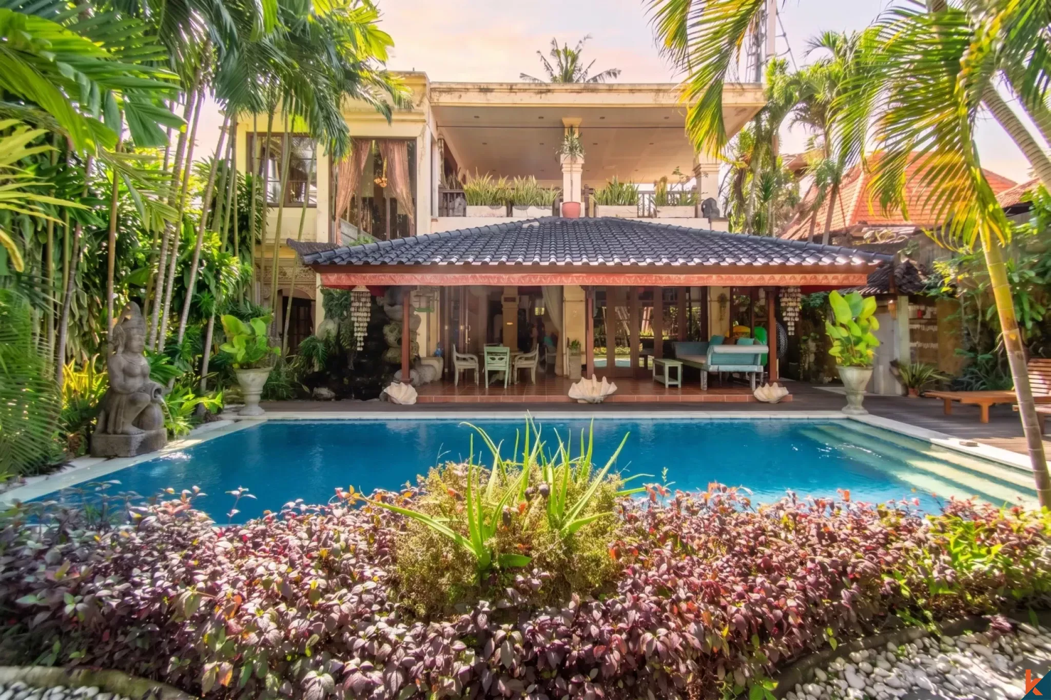 Freehold Real Estate with Traditional Influences for Sale in Central Seminyak
