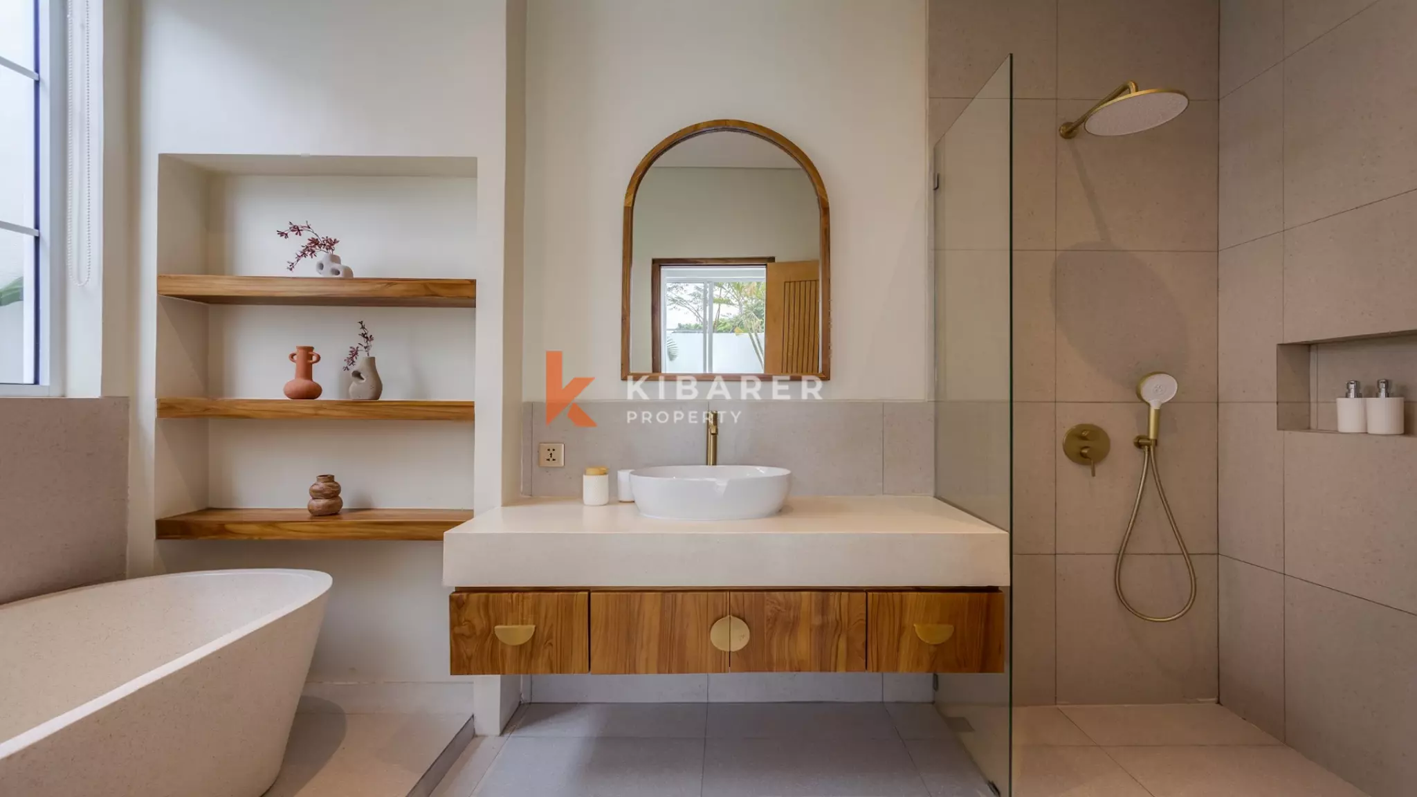 Elegant Three-Bedroom Tropical Villa with Private Pool in Ungasan