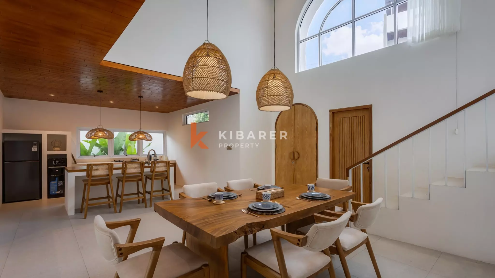 Elegant Three-Bedroom Tropical Villa with Private Pool in Ungasan