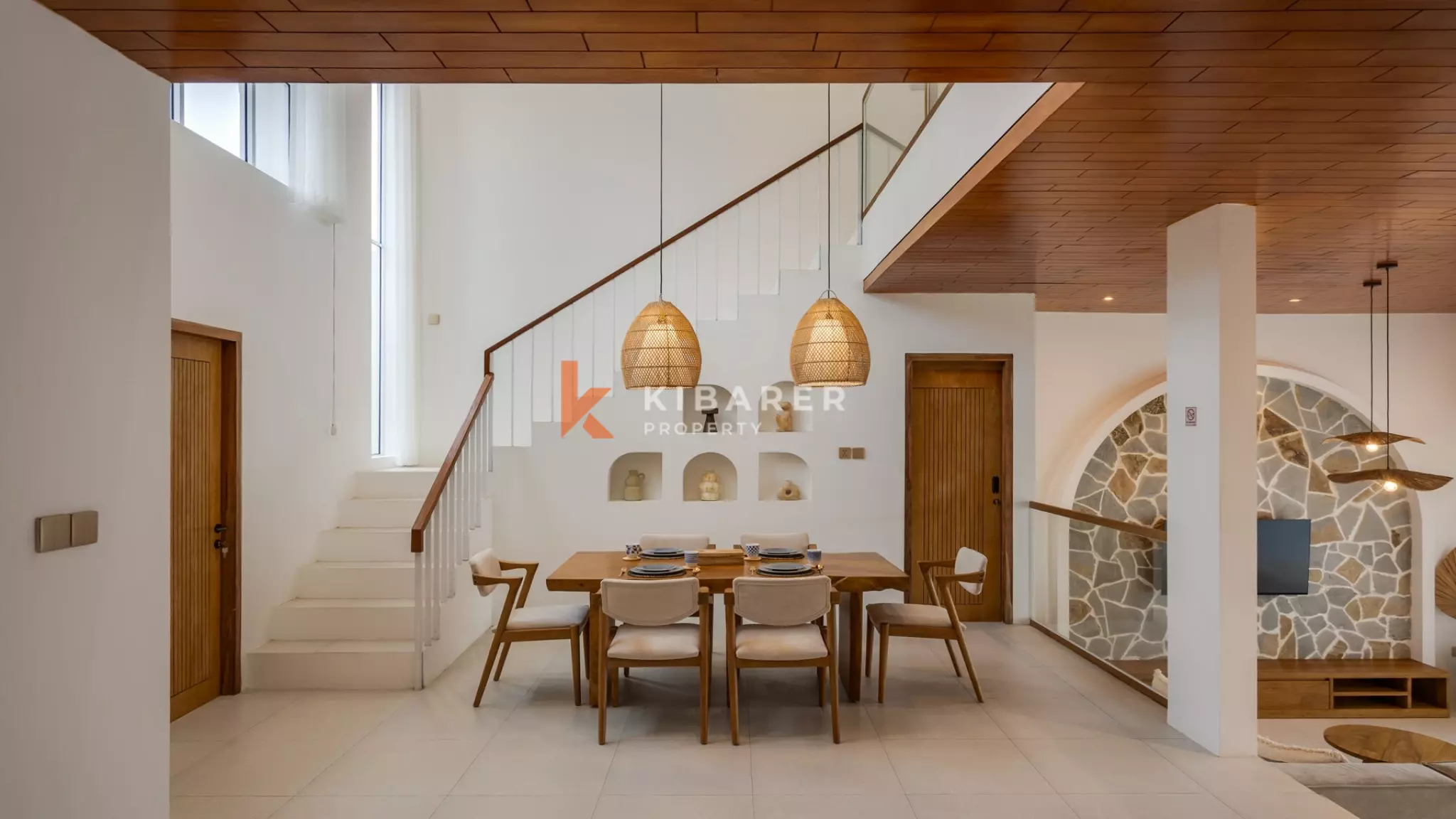 Elegant Three-Bedroom Tropical Villa with Private Pool in Ungasan