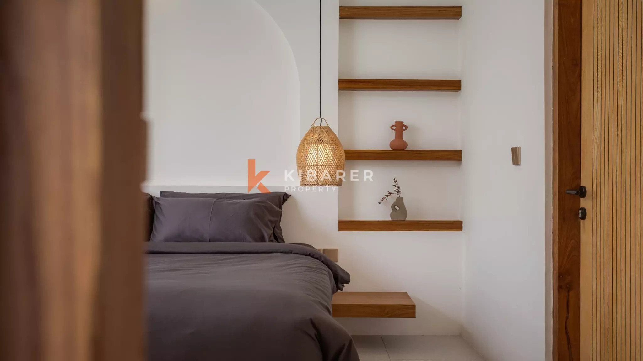 Elegant Three-Bedroom Tropical Villa with Private Pool in Ungasan