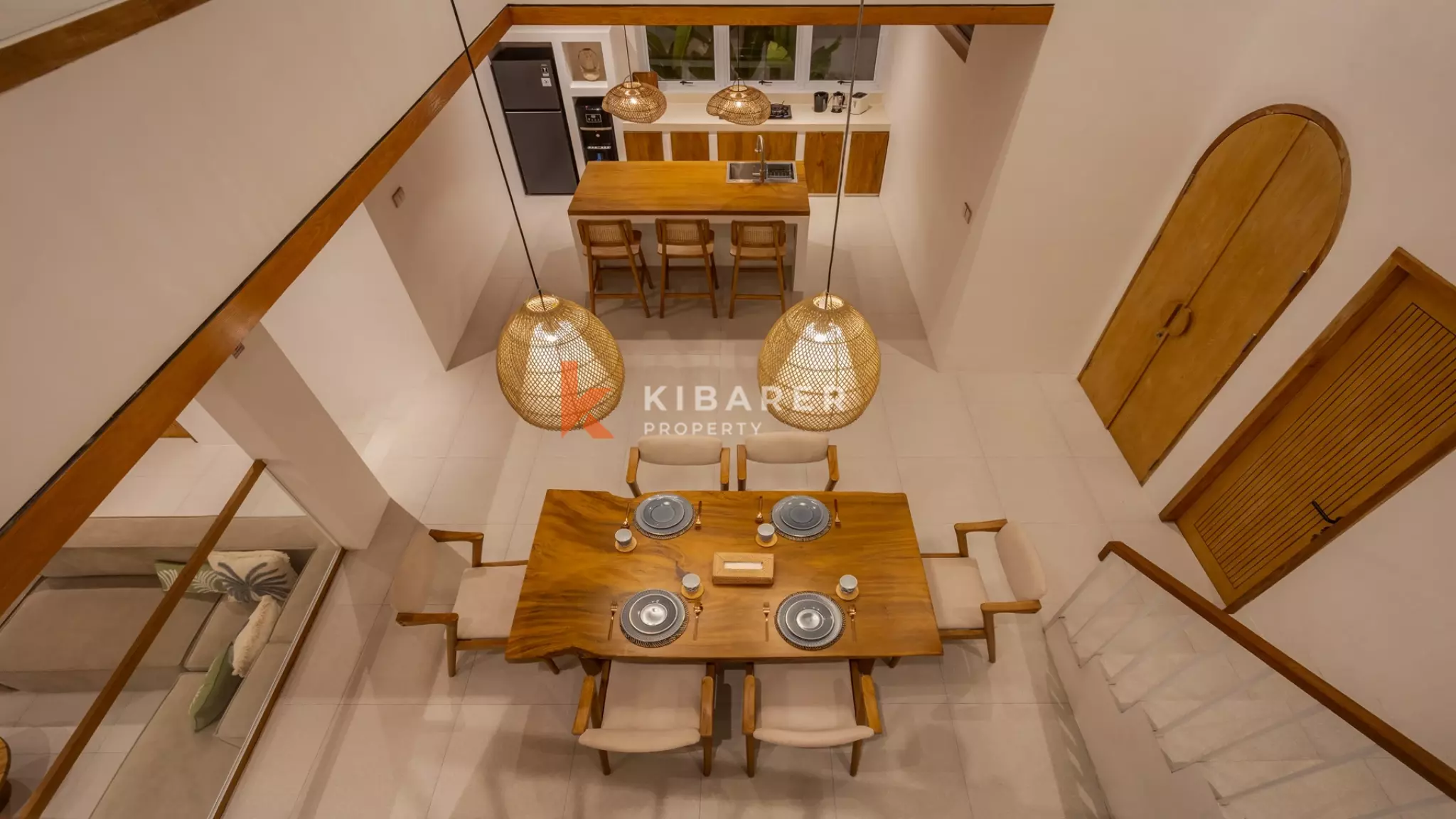 Elegant Three-Bedroom Tropical Villa with Private Pool in Ungasan