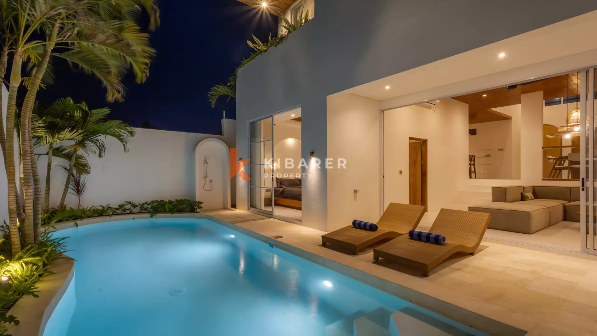 Elegant Three-Bedroom Tropical Villa with Private Pool in Ungasan