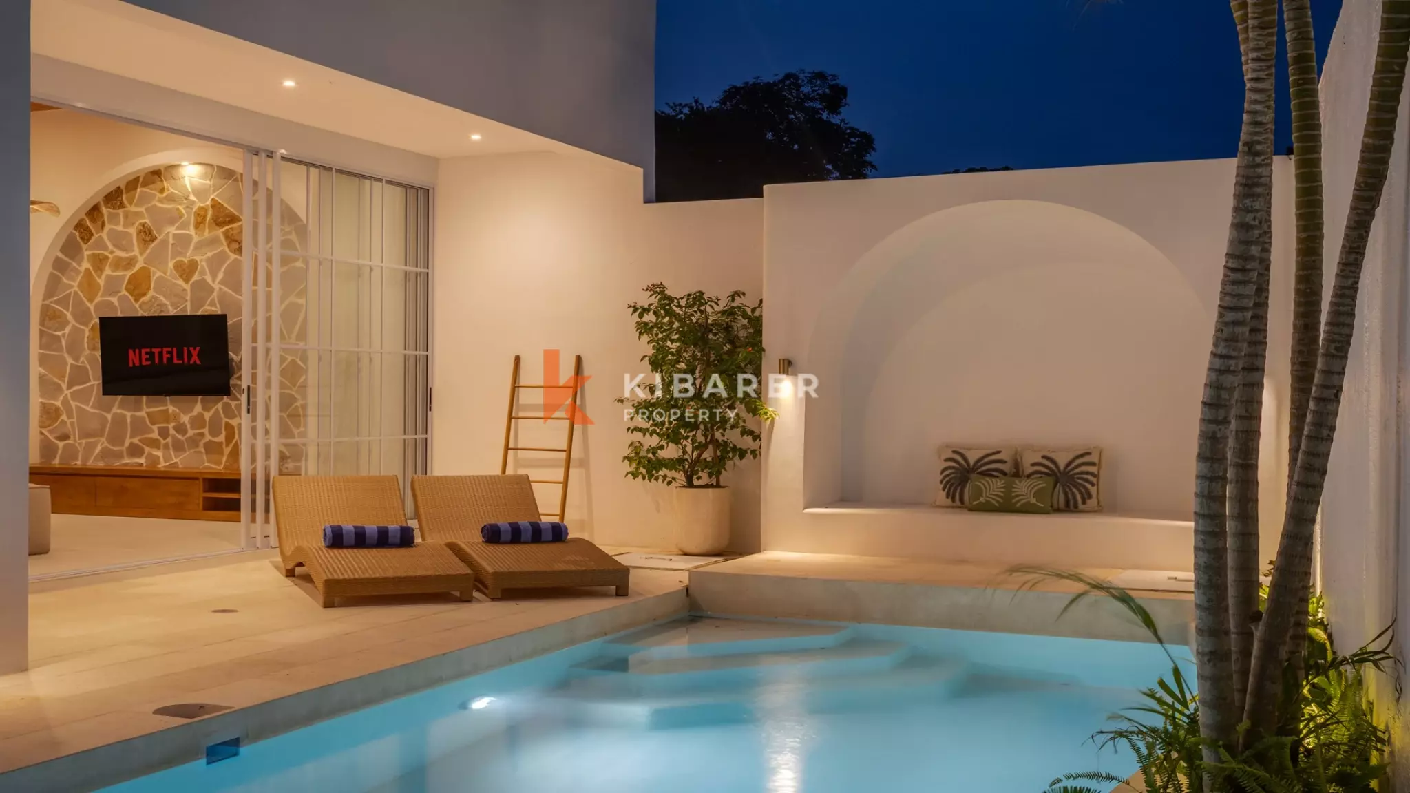 Elegant Three-Bedroom Tropical Villa with Private Pool in Ungasan